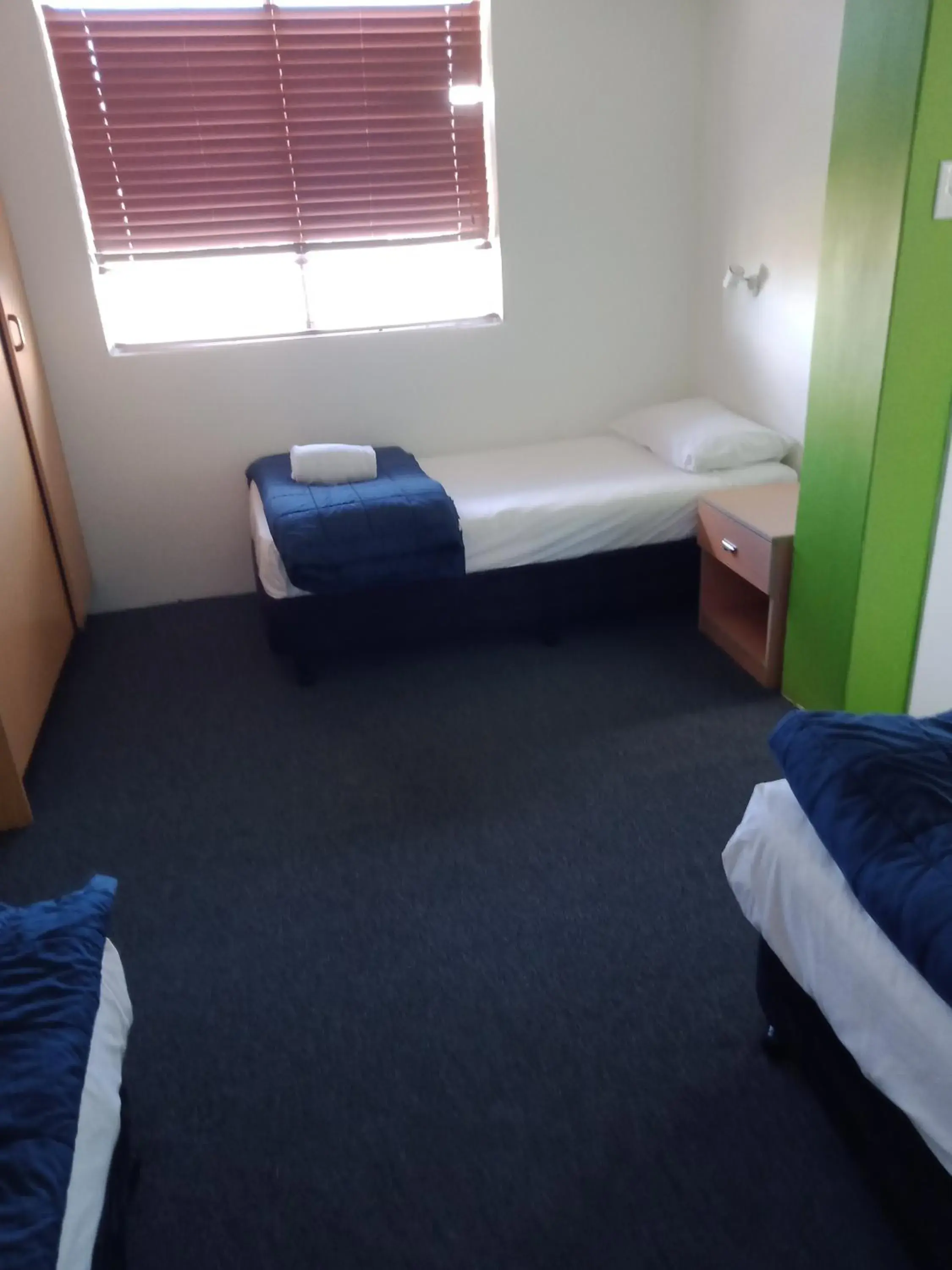 Bedroom, Bed in Annerley Motor Inn