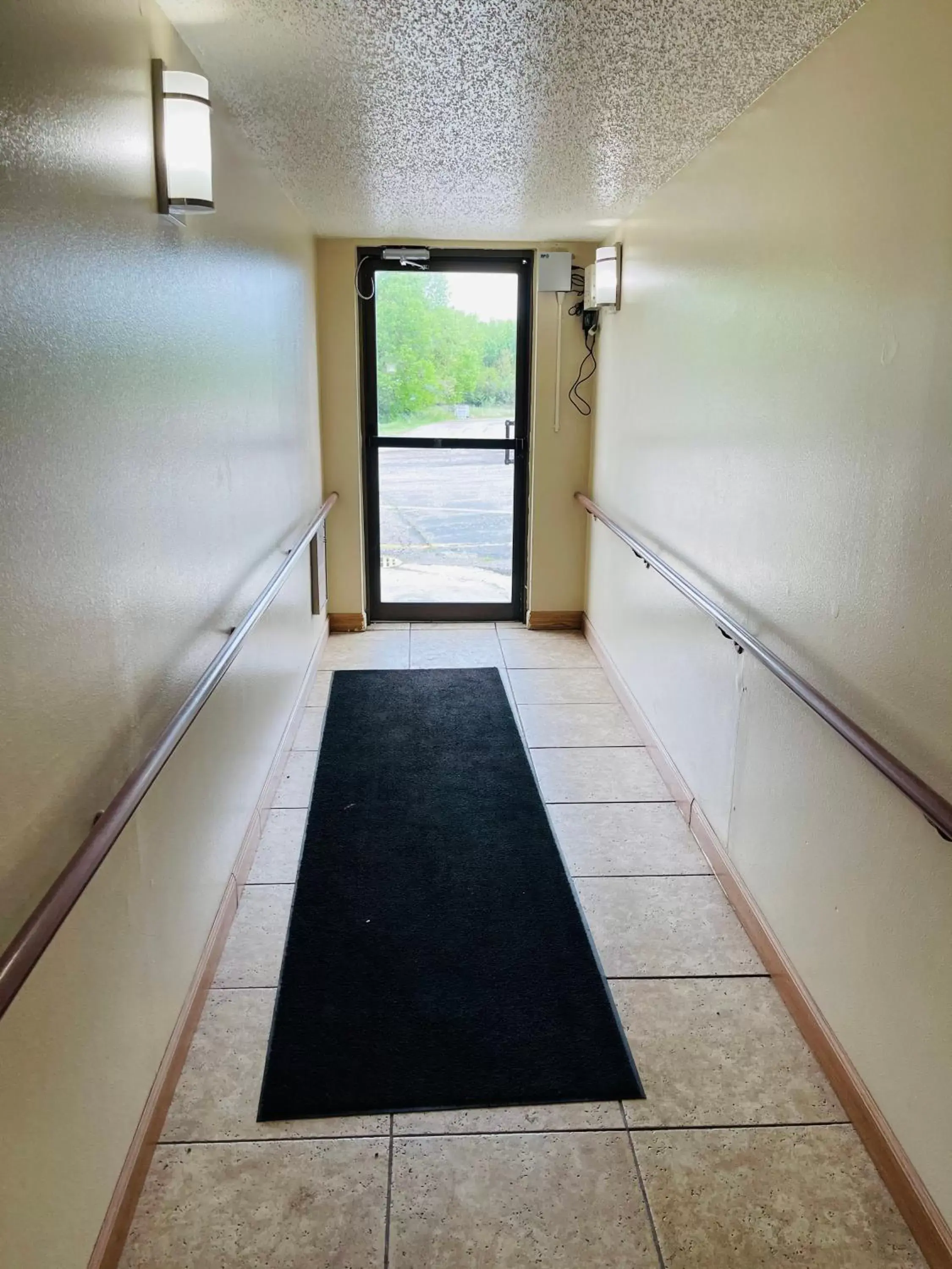 Property building in Super 8 by Wyndham Clear Lake Property building in Super 8 by Wyndham Clear Lake