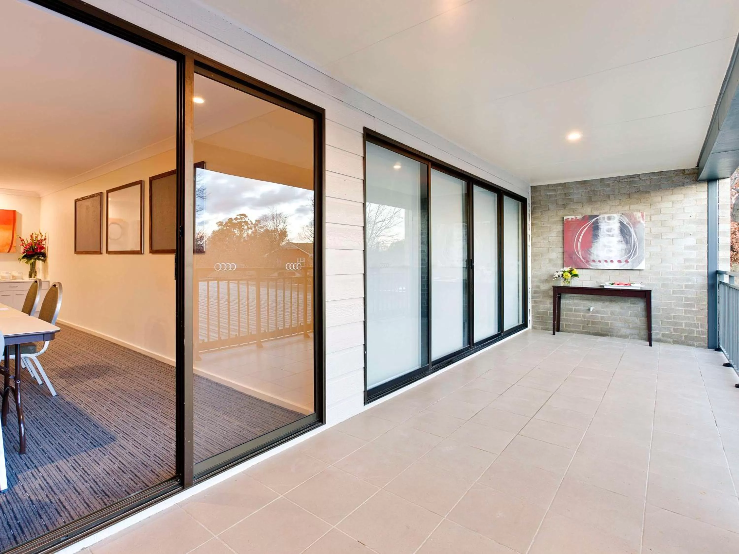 Property building, Bed in ibis Styles Canberra Tall Trees