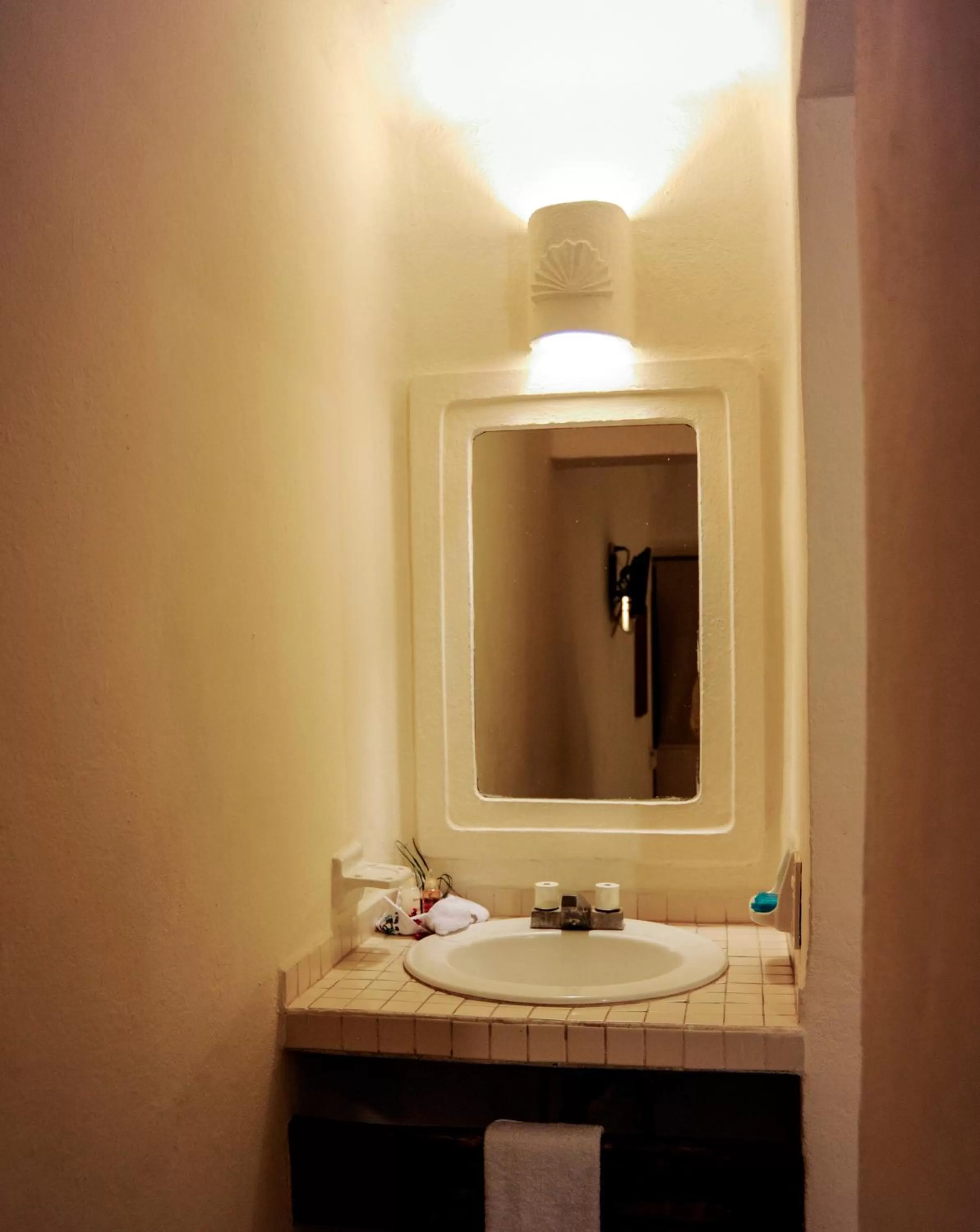 Bathroom in Hotel Suites Ixtapa Plaza