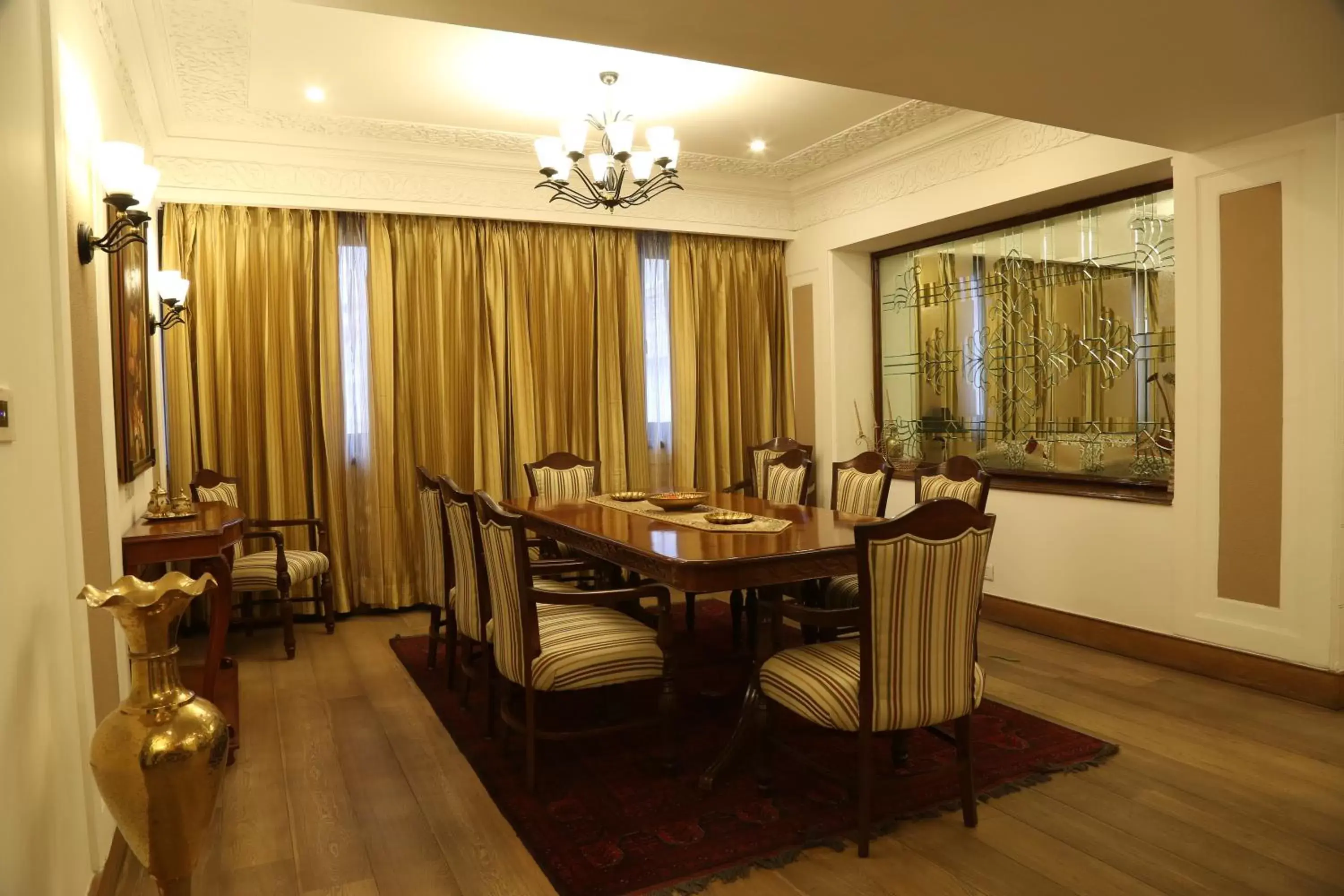 Living room, Restaurant/Places to Eat in The Ashok, New Delhi