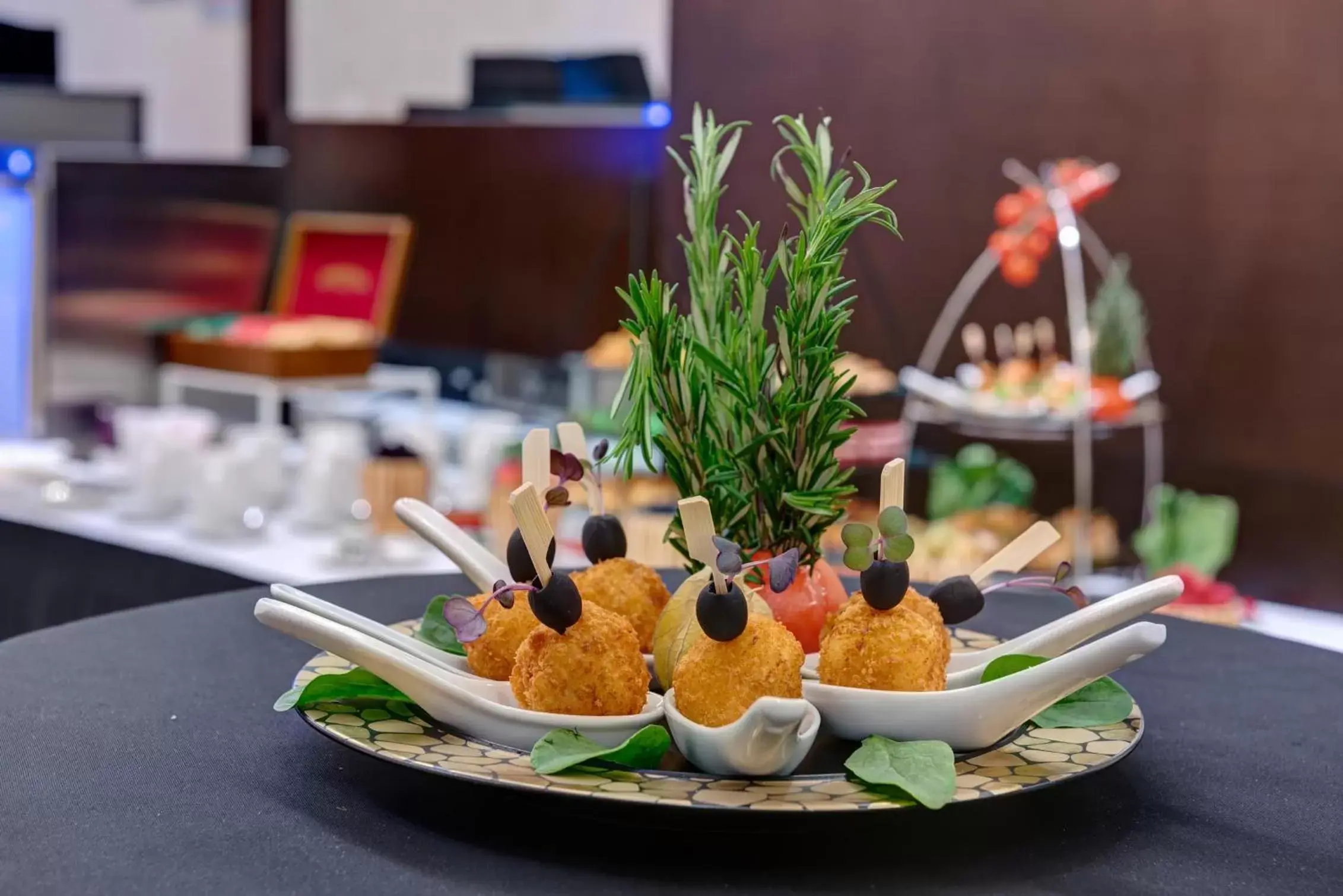 Food in Mercure Gold Hotel, Jumeirah, Dubai