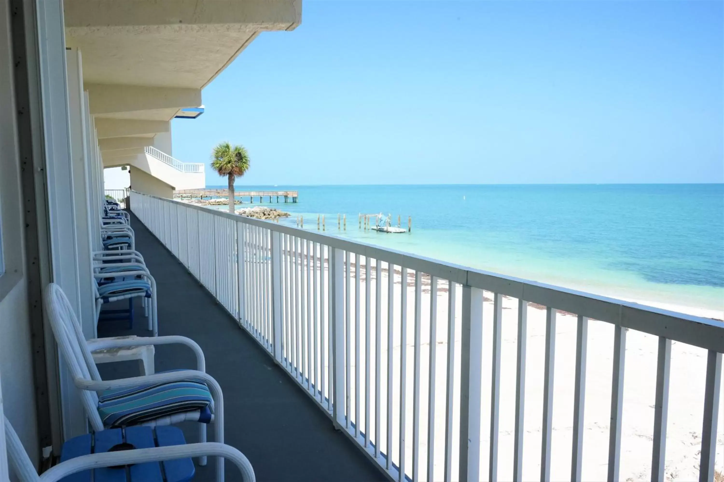 Balcony/Terrace in Glunz Ocean Beach Hotel and Resort