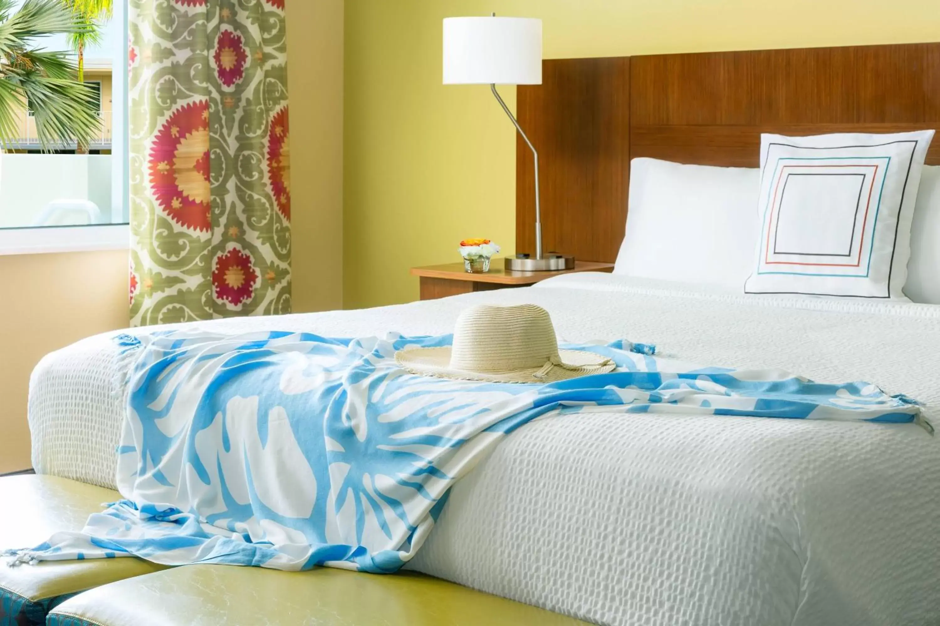Bedroom, Bed in Fairfield Inn & Suites by Marriott Key West at The Keys Collection
