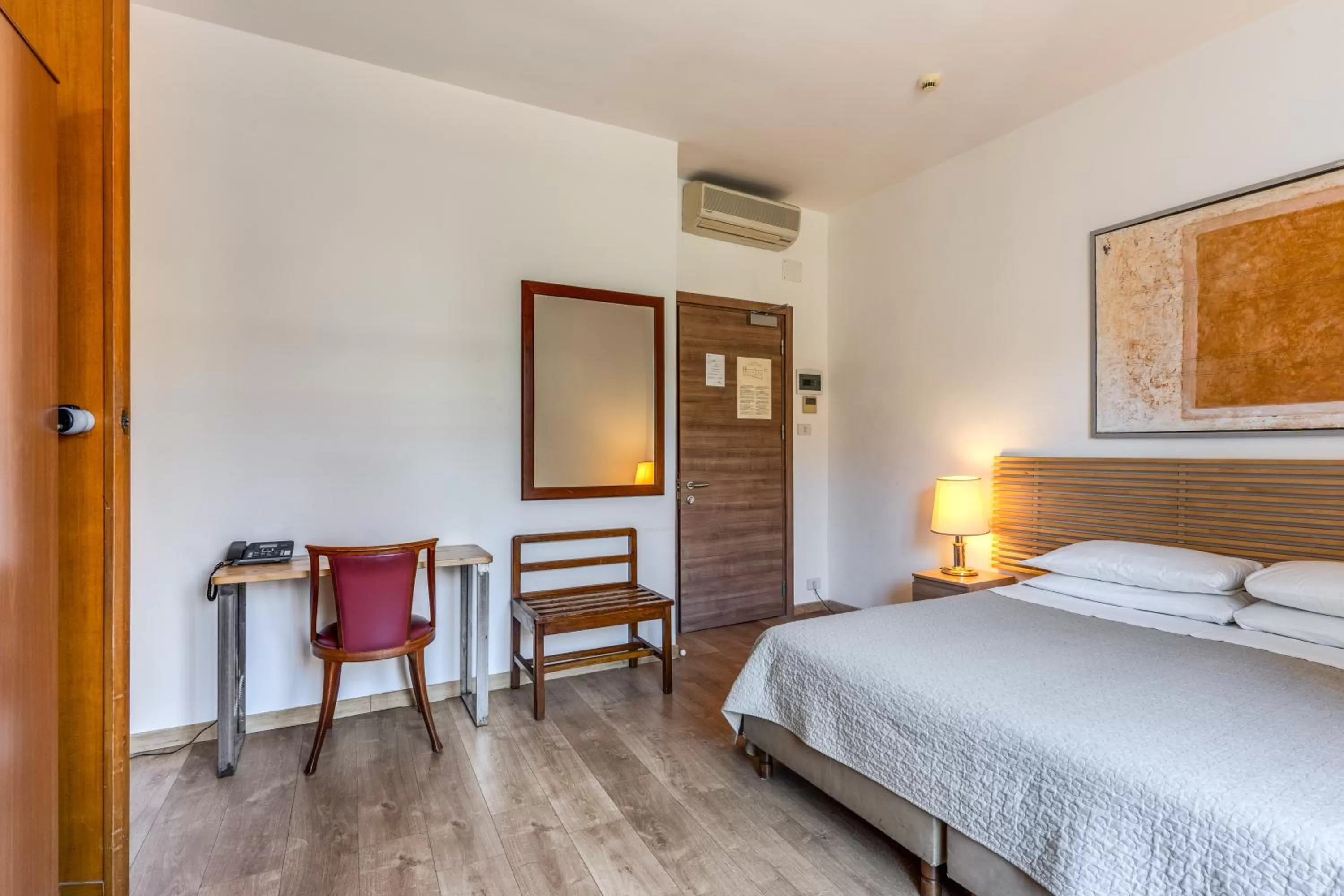 Bedroom, Bed in Hotel King