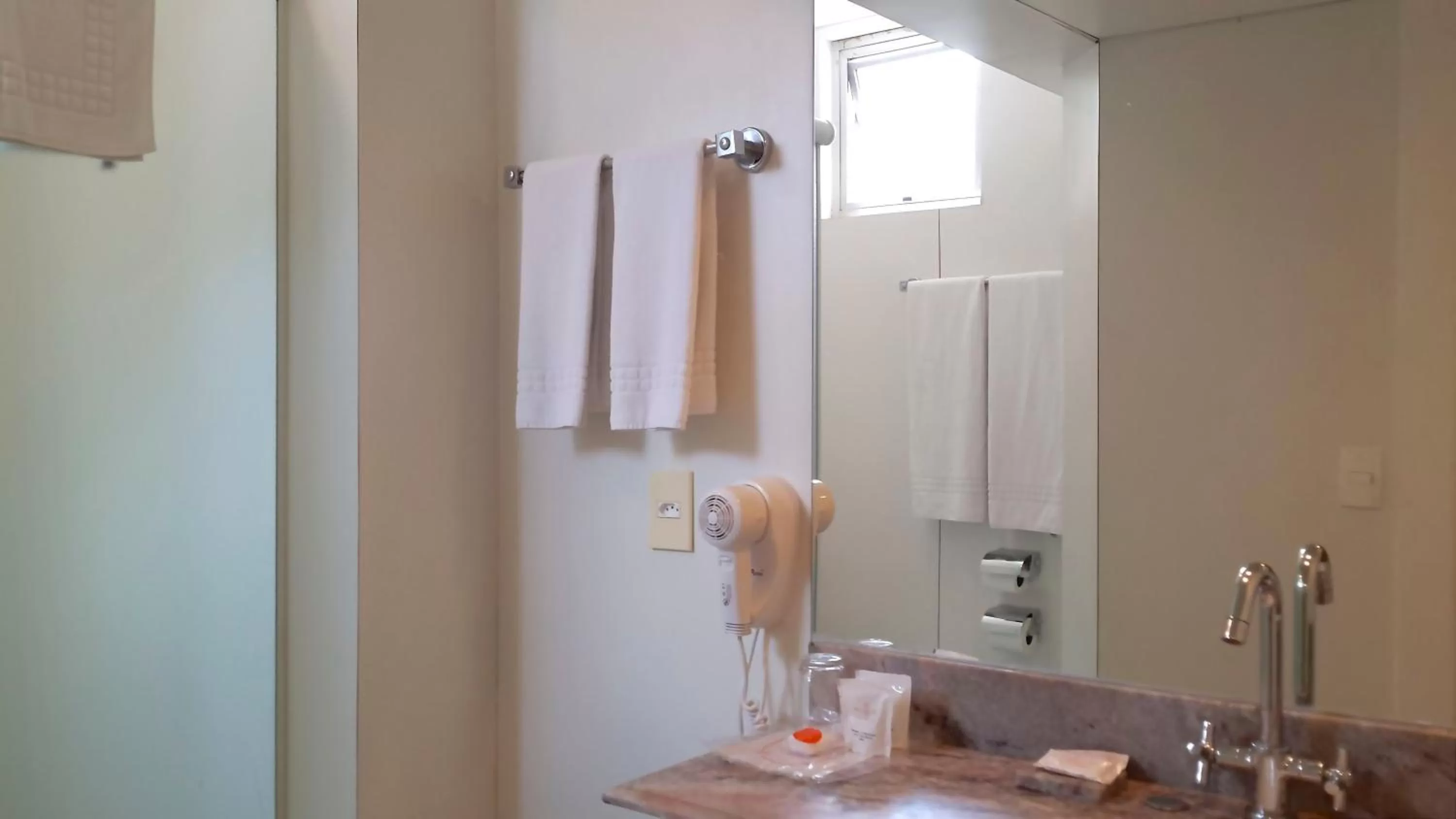 Bathroom in Boulevard Plaza