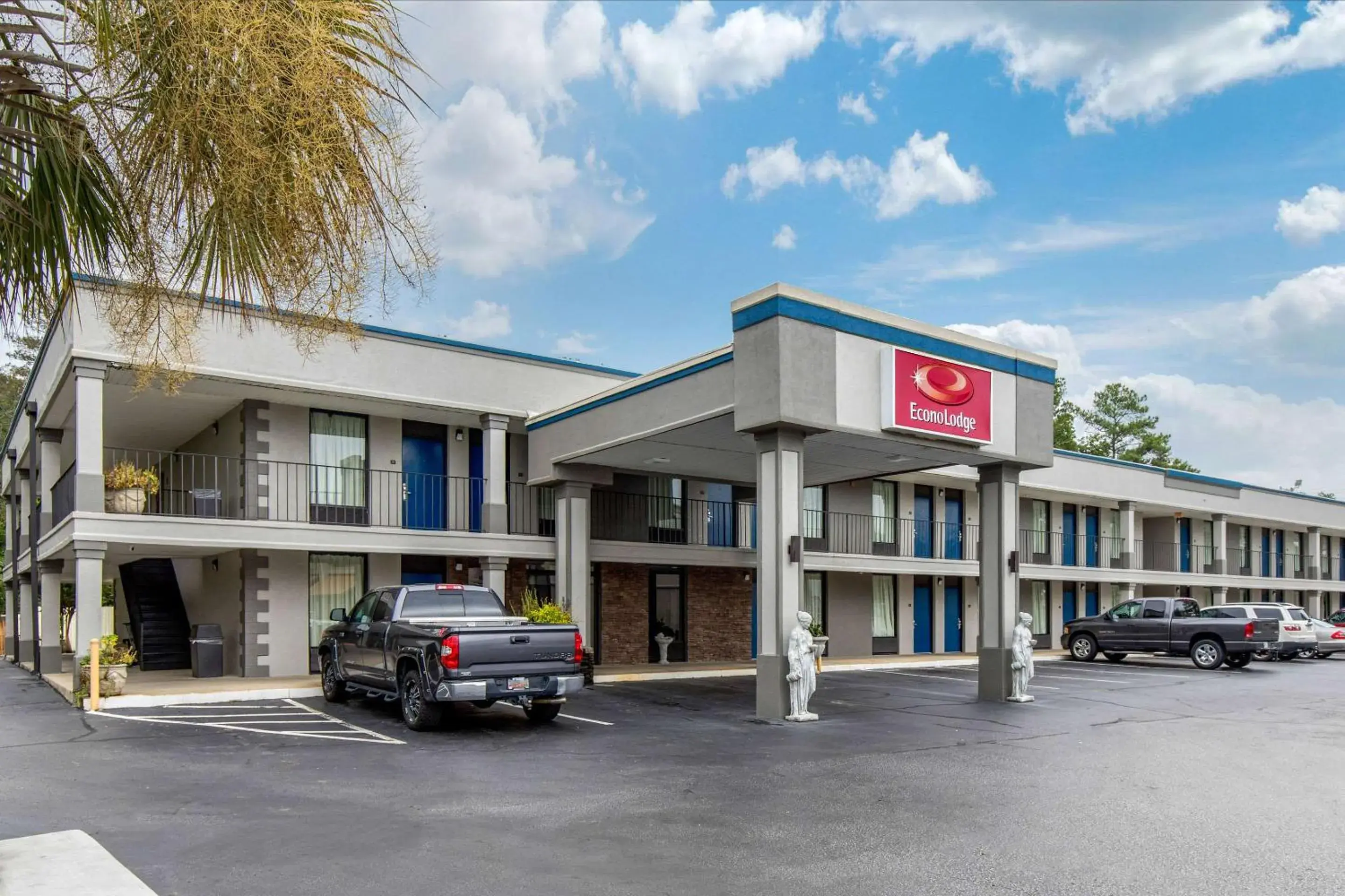 Property Building in Econo Lodge Aiken