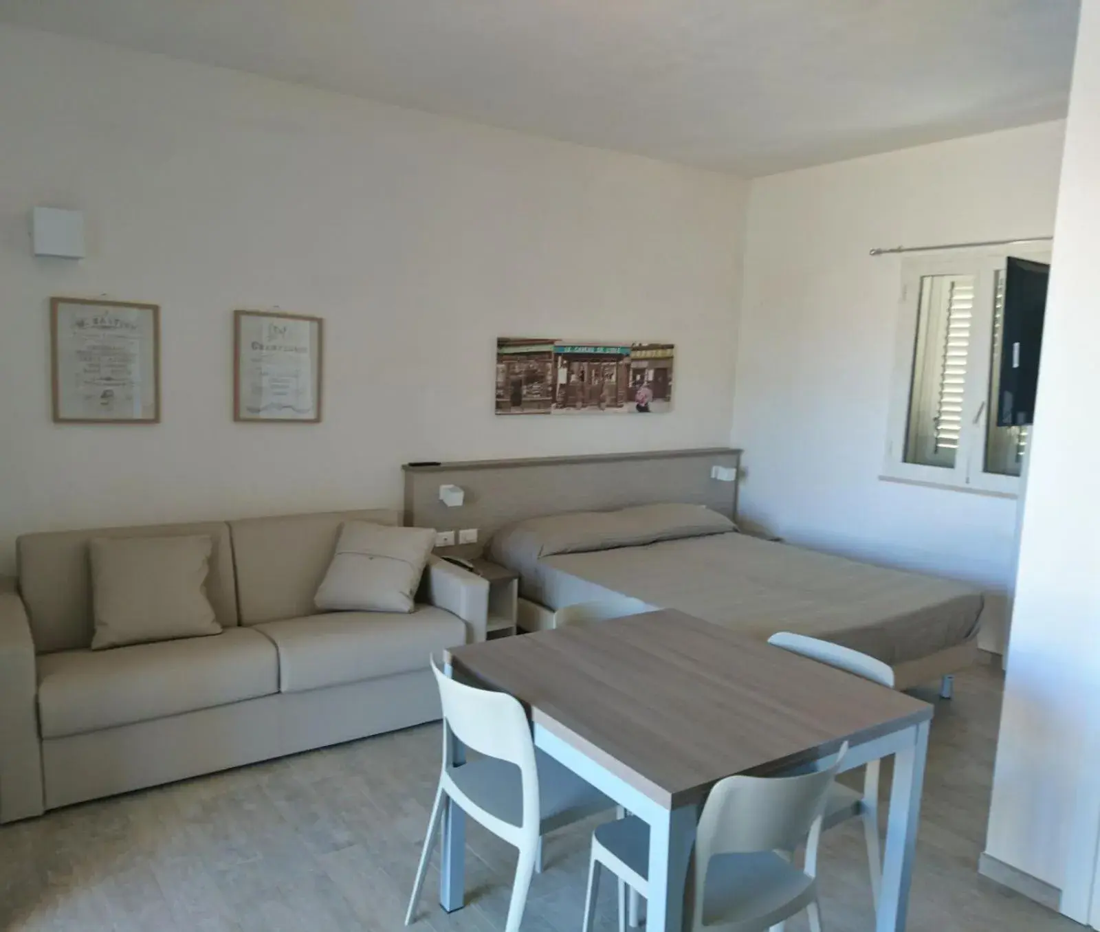 Dining Area in La Blanca Resort & Spa