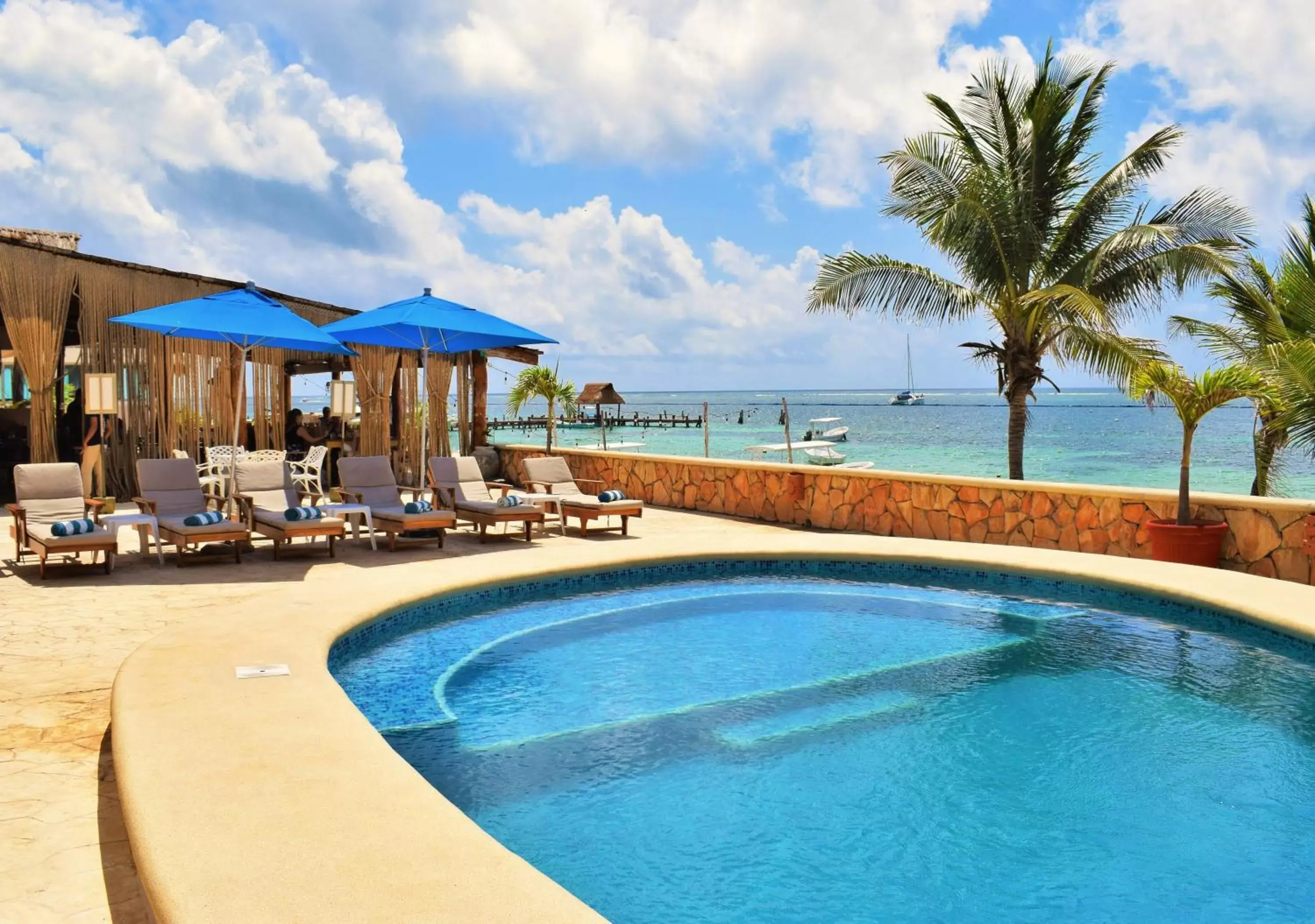 Swimming Pool in Hacienda Morelos Beachfront Hotel