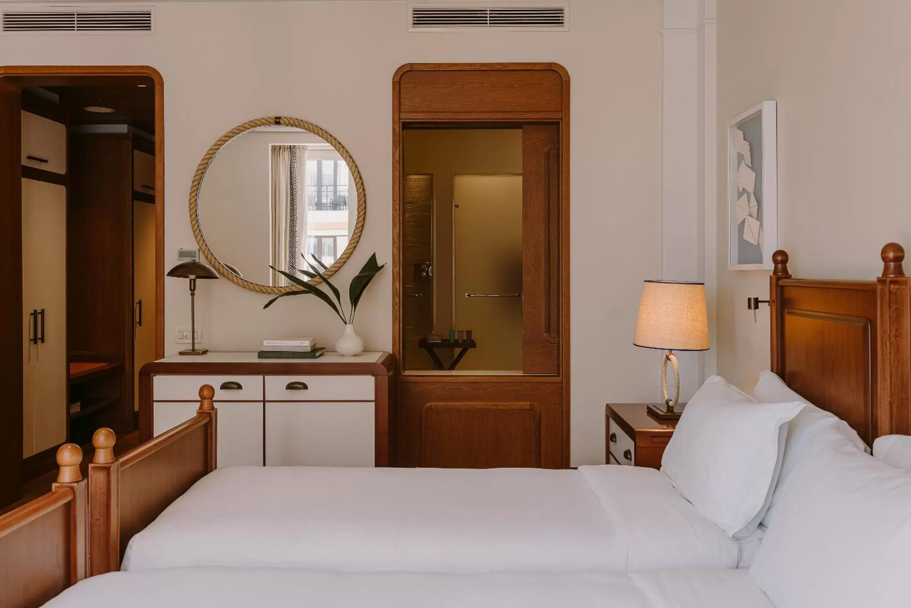 Bedroom, Bed in Regent Porto Montenegro