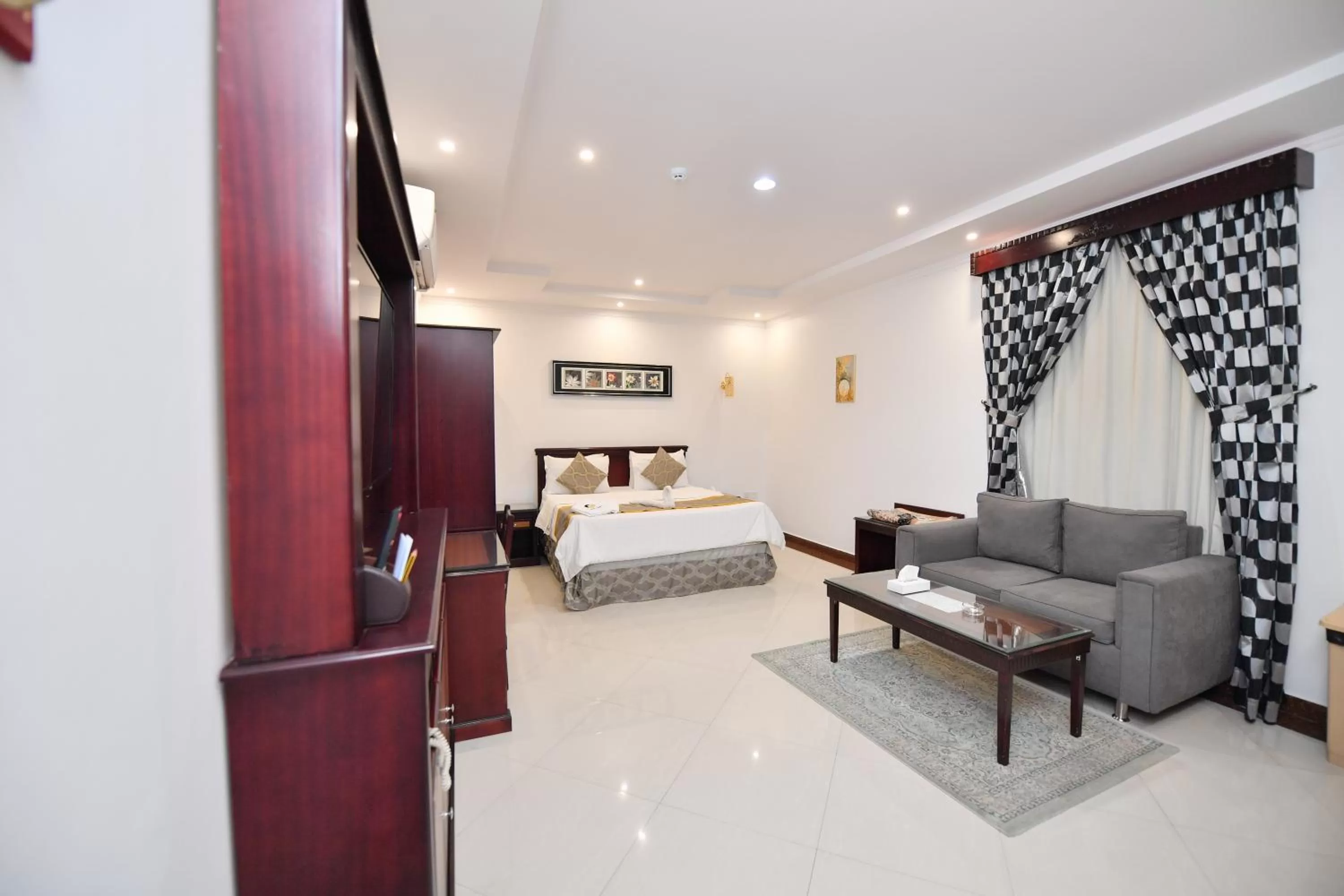Bed in Aseel Alsharq Serviced Apartments - اقتصادي