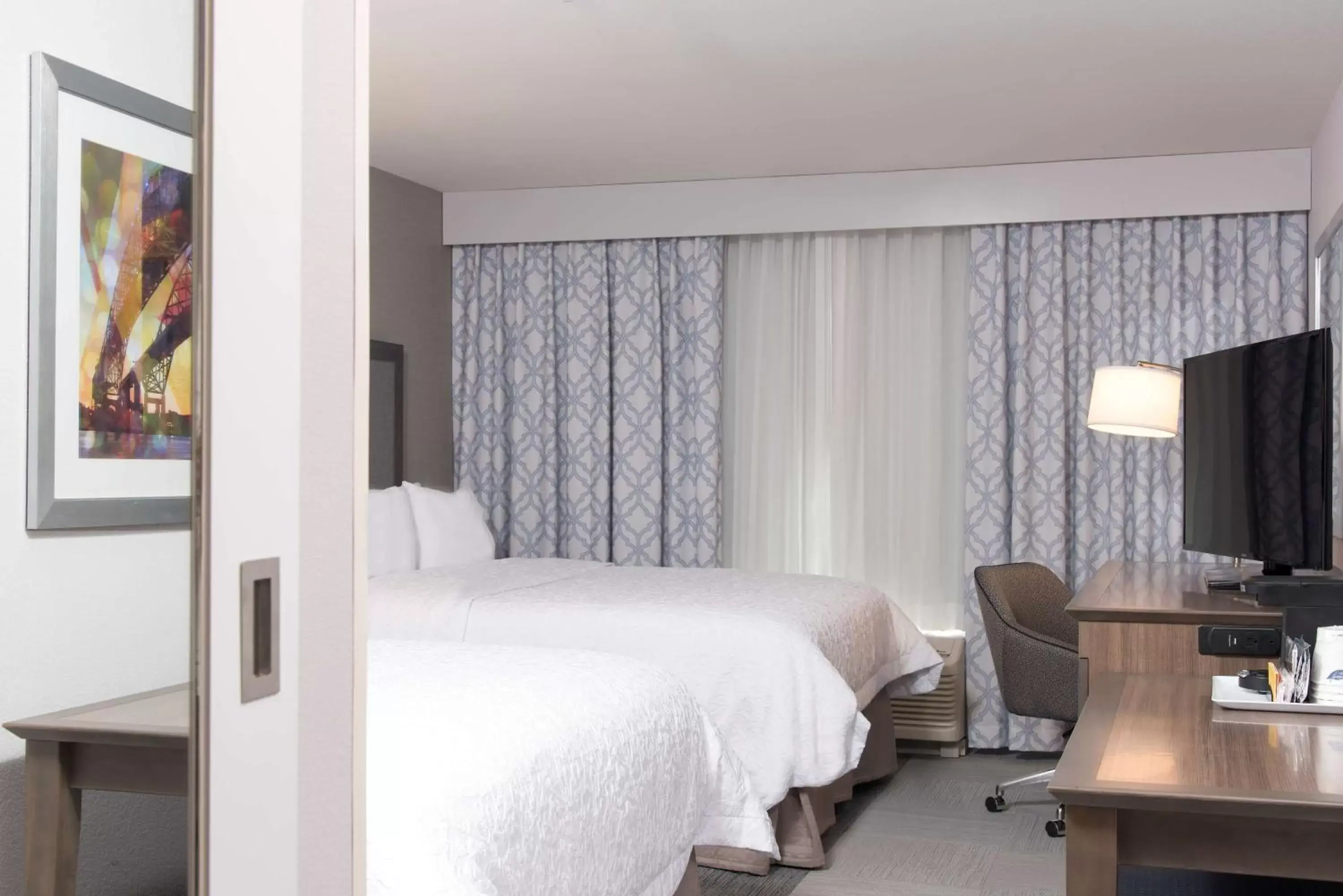 Bed in Hampton Inn and Suites Michigan City