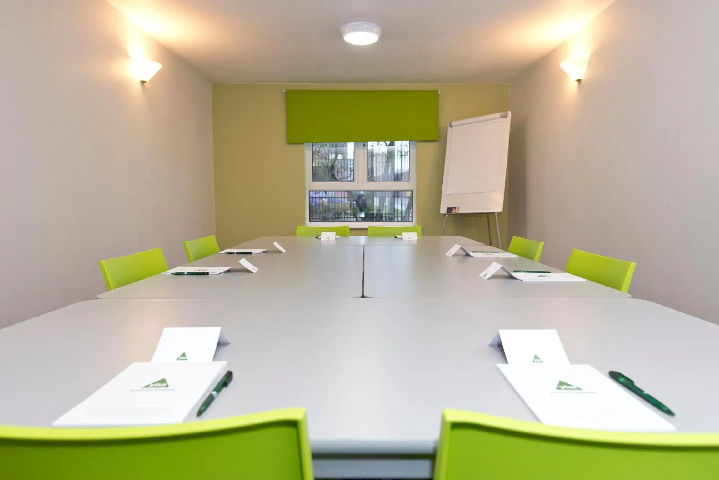 Meeting/conference room in YHA Liverpool Albert Dock
