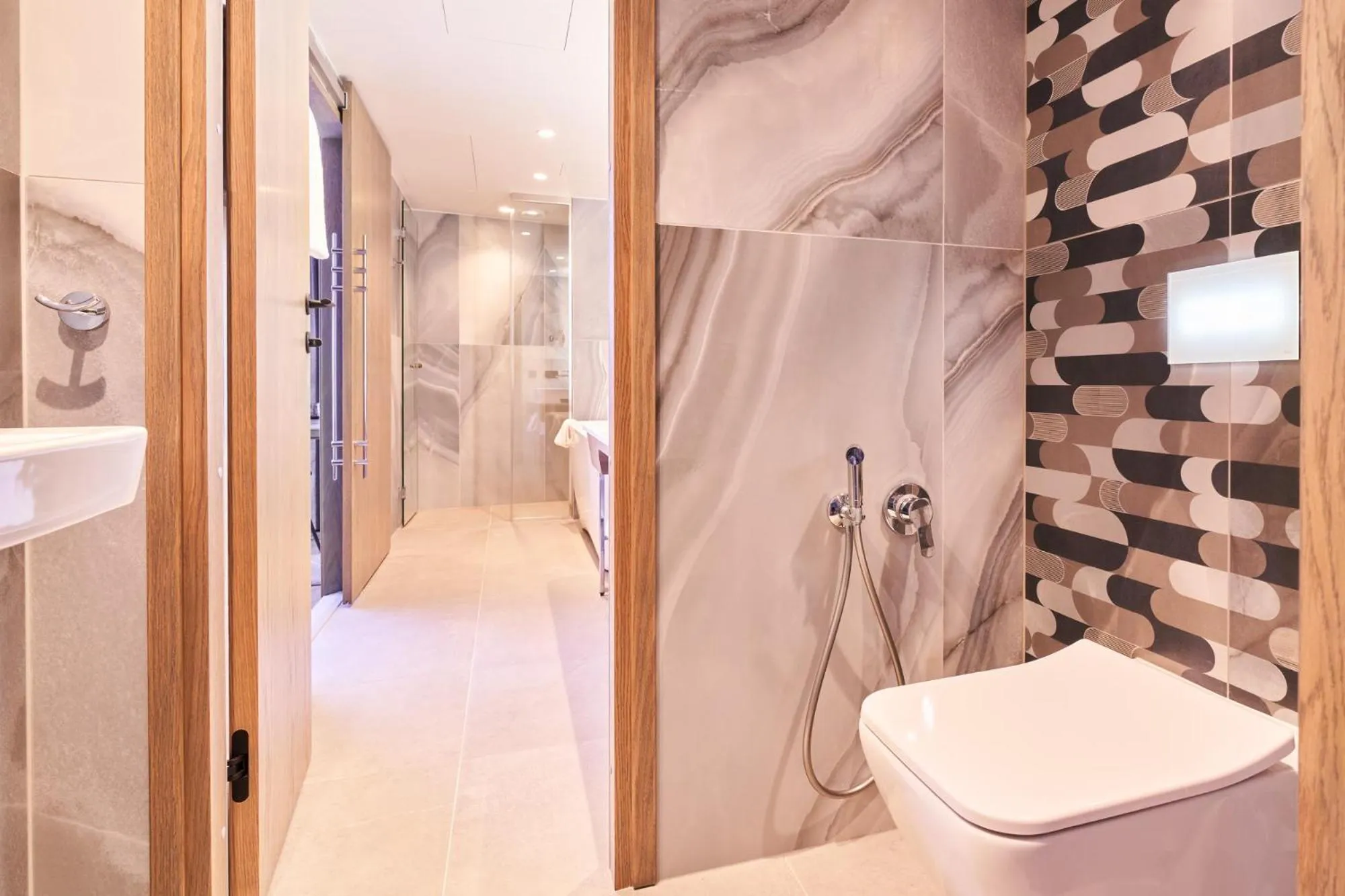 Shower in Nordic Hotel Forum