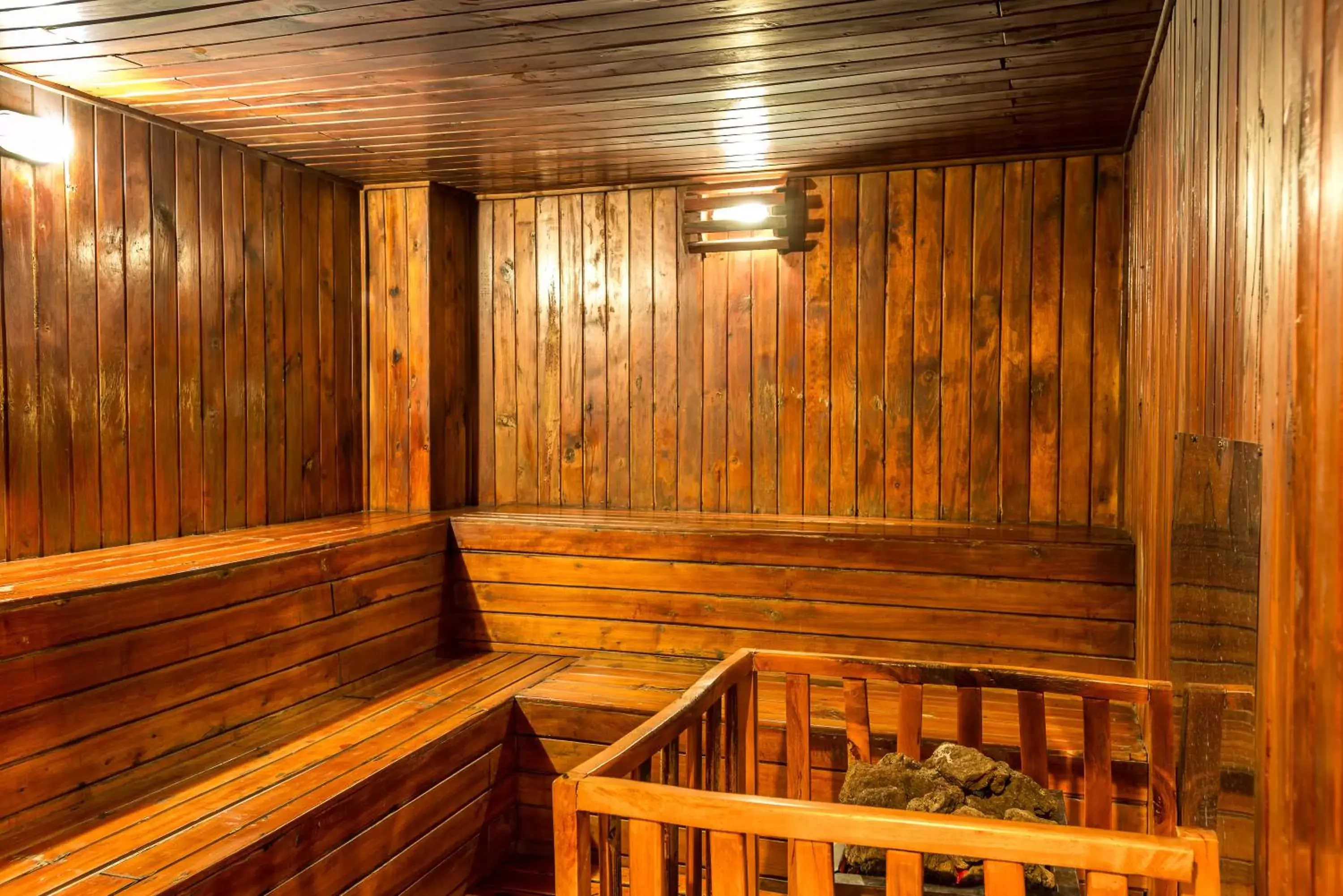 Sauna in Dann Carlton Quito