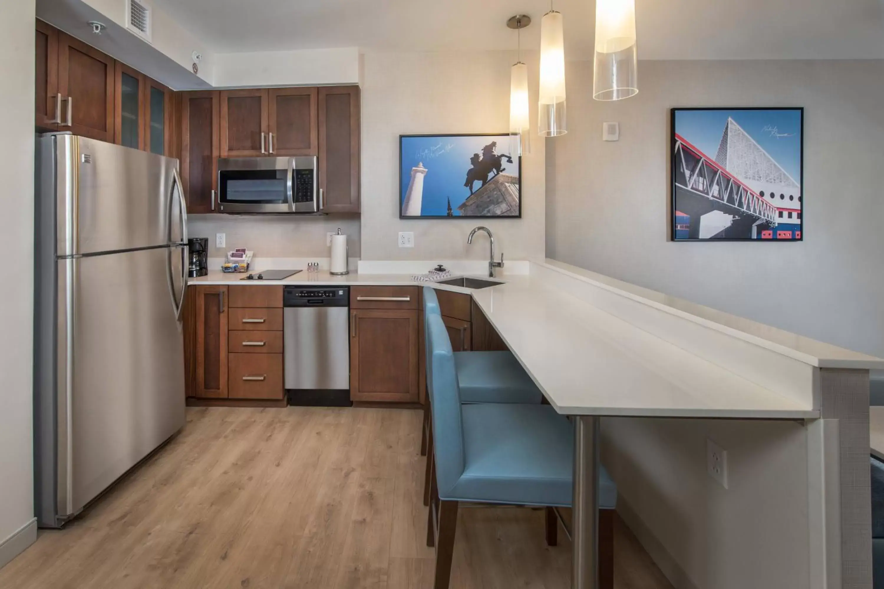 Kitchen or kitchenette, Kitchen/Kitchenette in Residence Inn by Marriott Baltimore at The Johns Hopkins Medical Campus