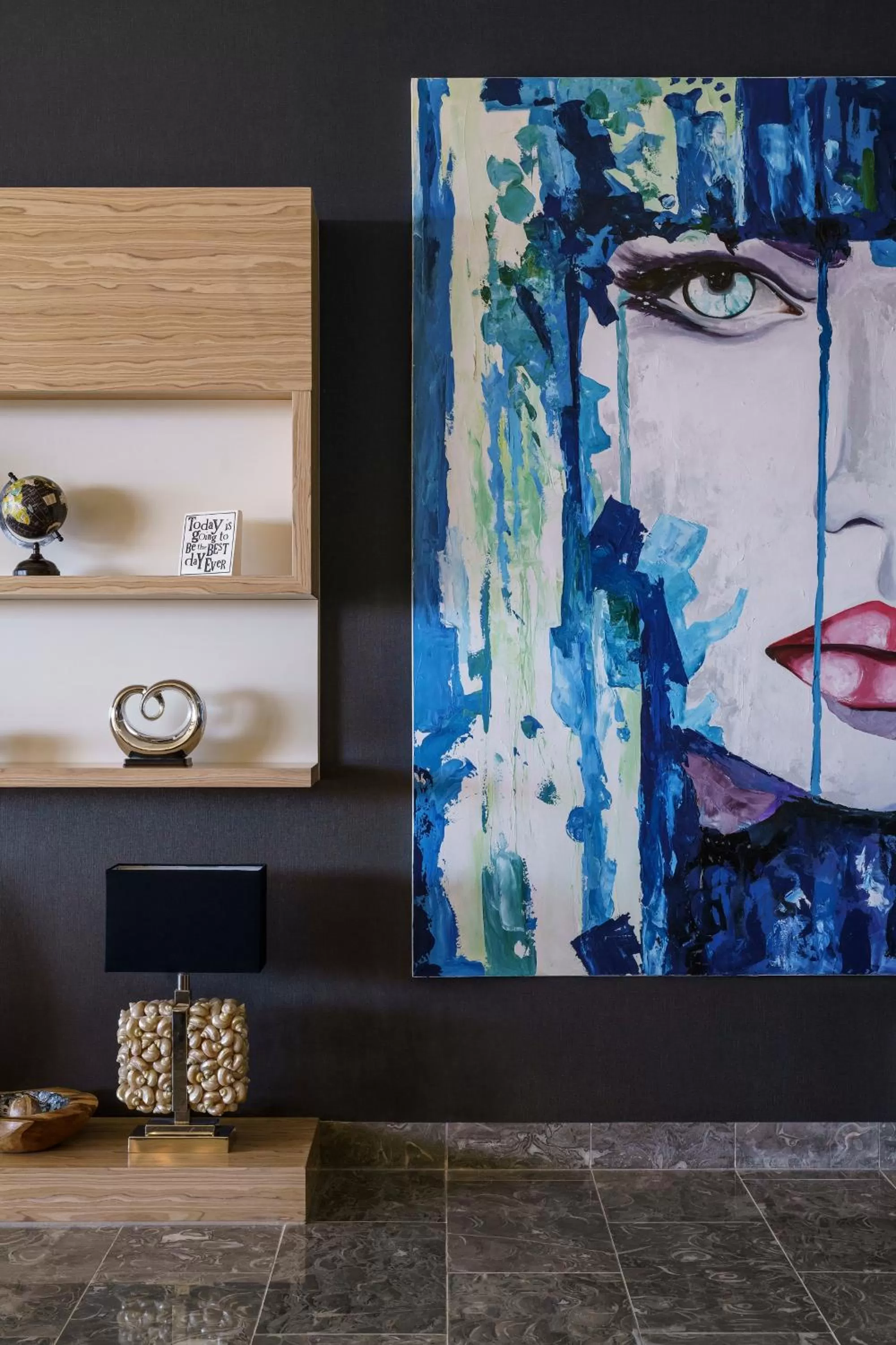 Decorative detail in Dusit Thani Guam Resort