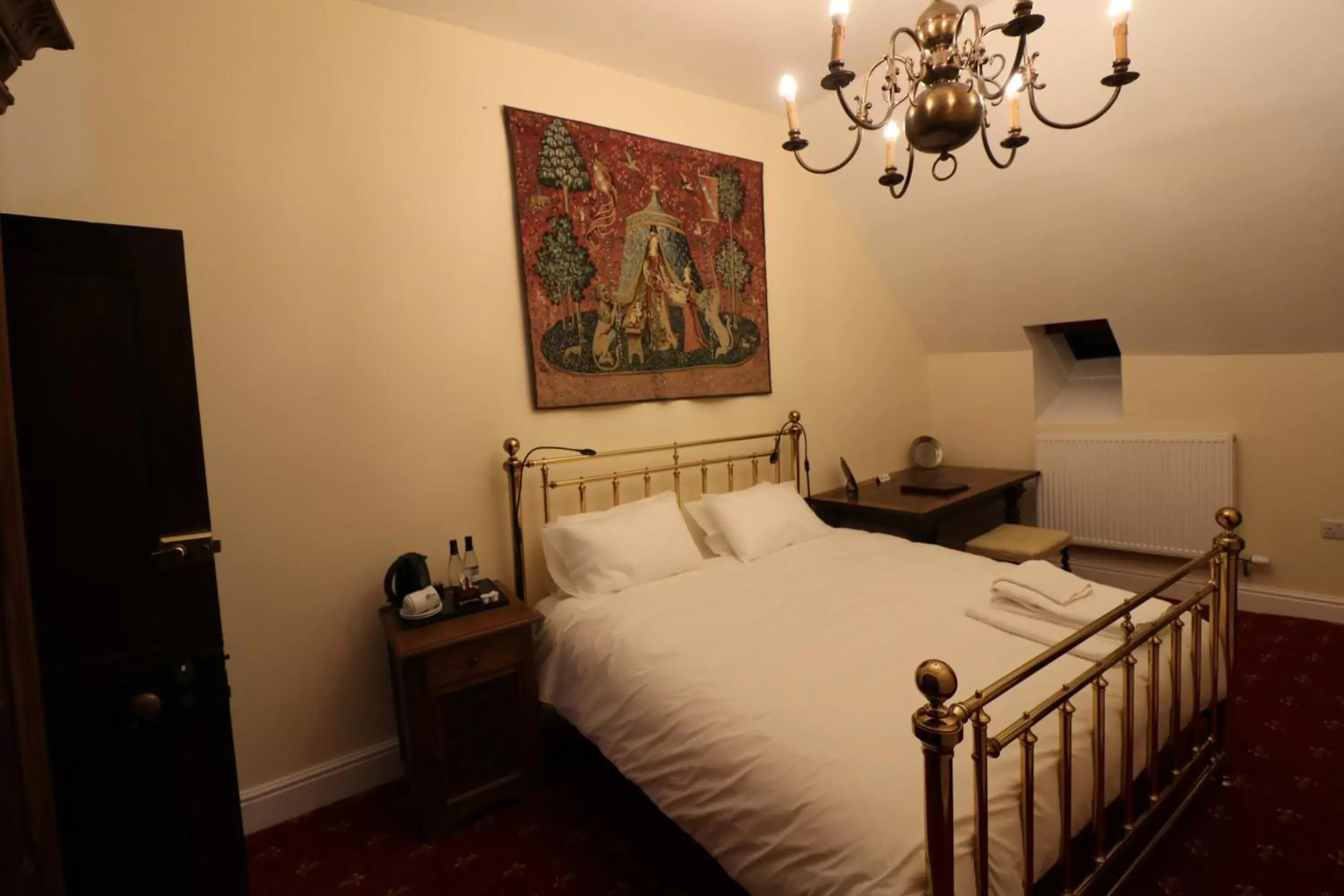 Bedroom, Bed in Appleby Castle