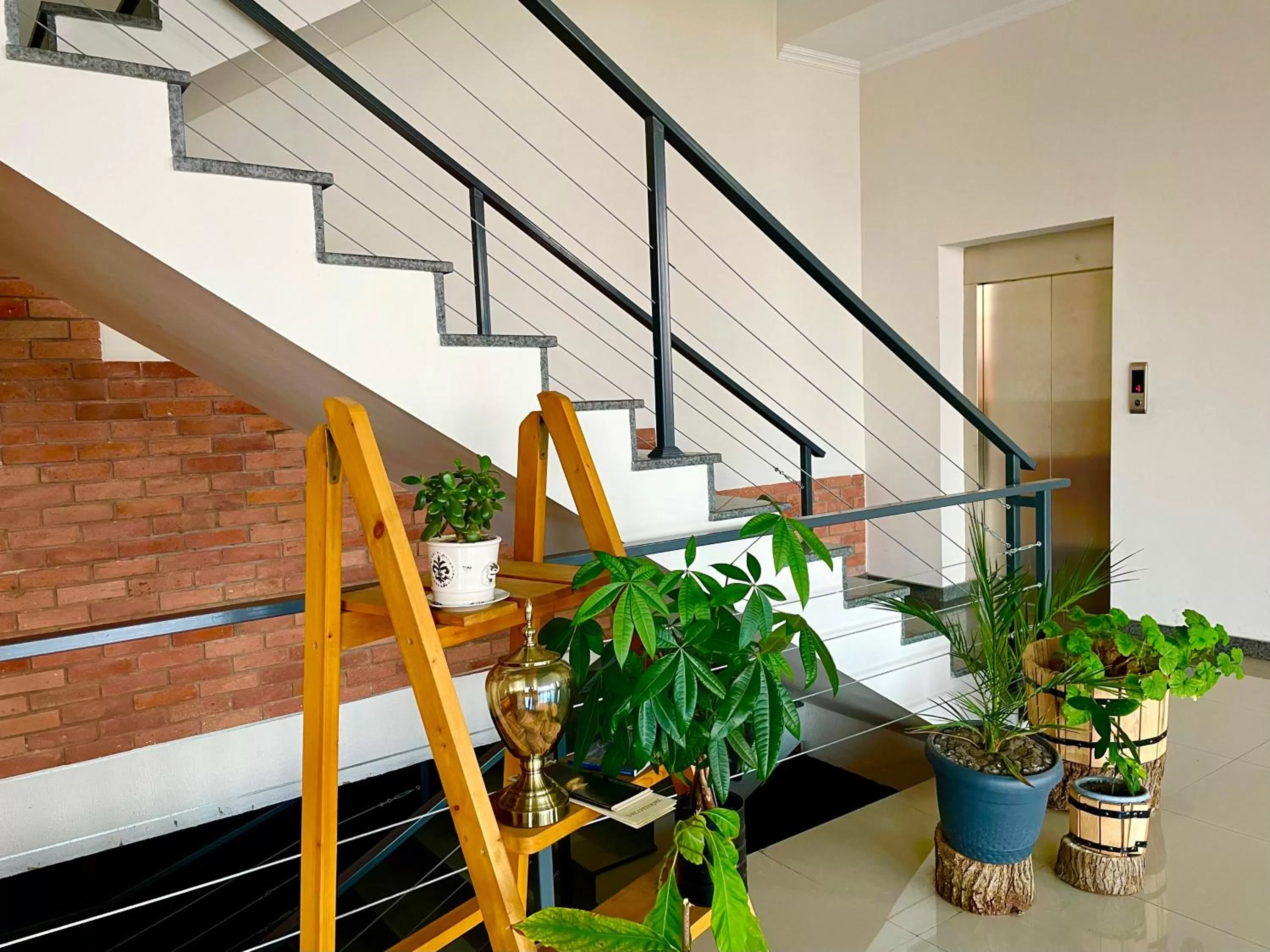 Lobby or reception in The Wine Hotel Telavi