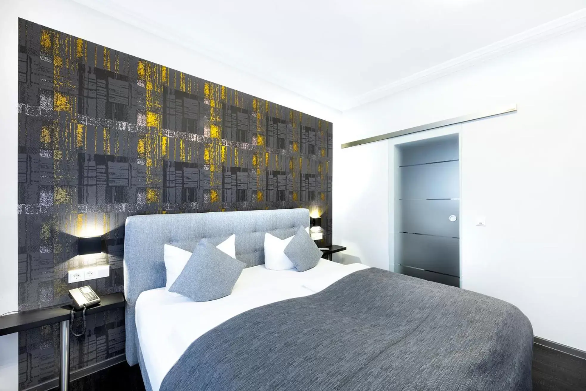 Superior Double Room - single occupancy in Hochwald Lodge Superior Double Room - single occupancy in Hochwald Lodge