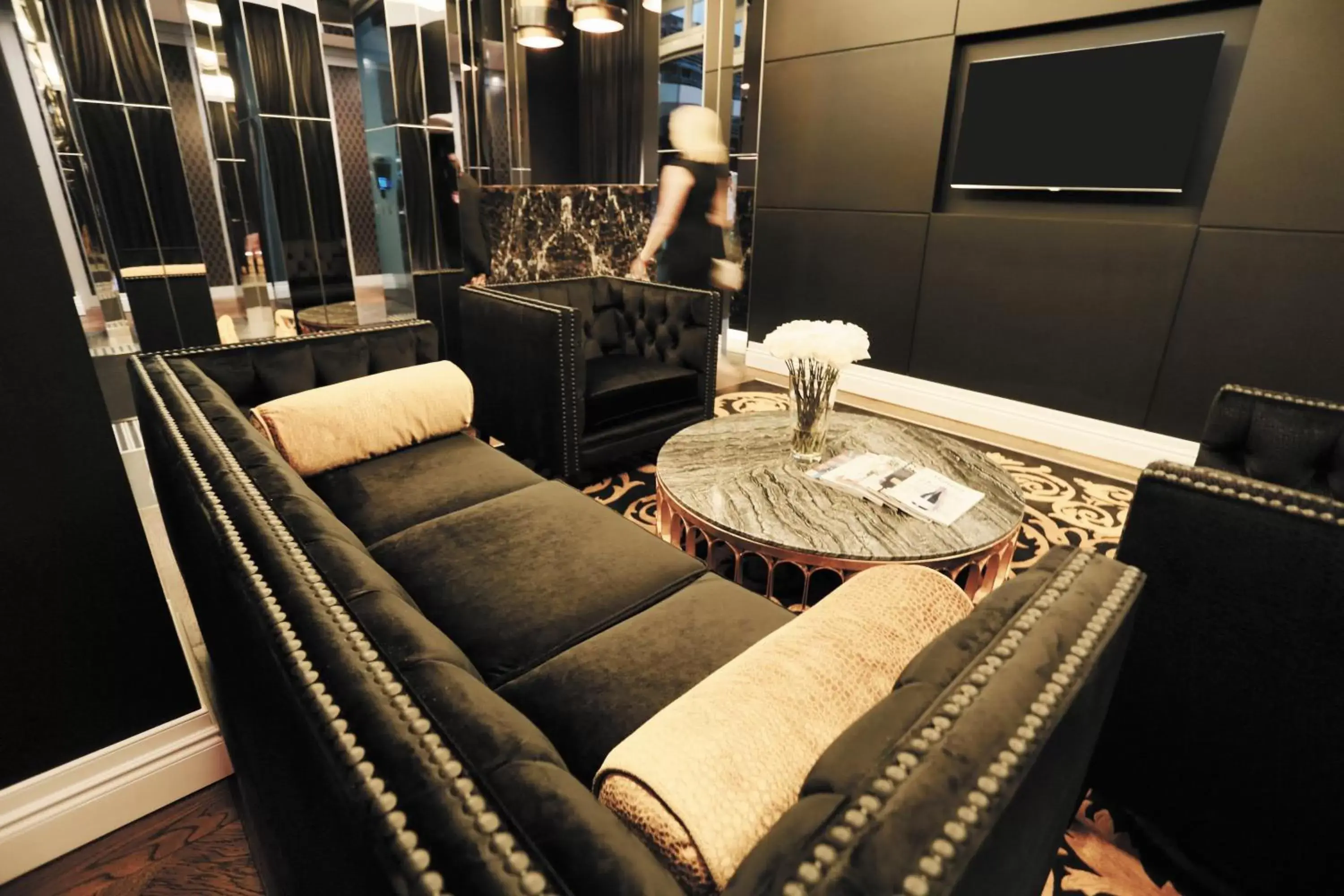 Living room in Alex Perry Hotel & Apartments Living room in Alex Perry Hotel & Apartments