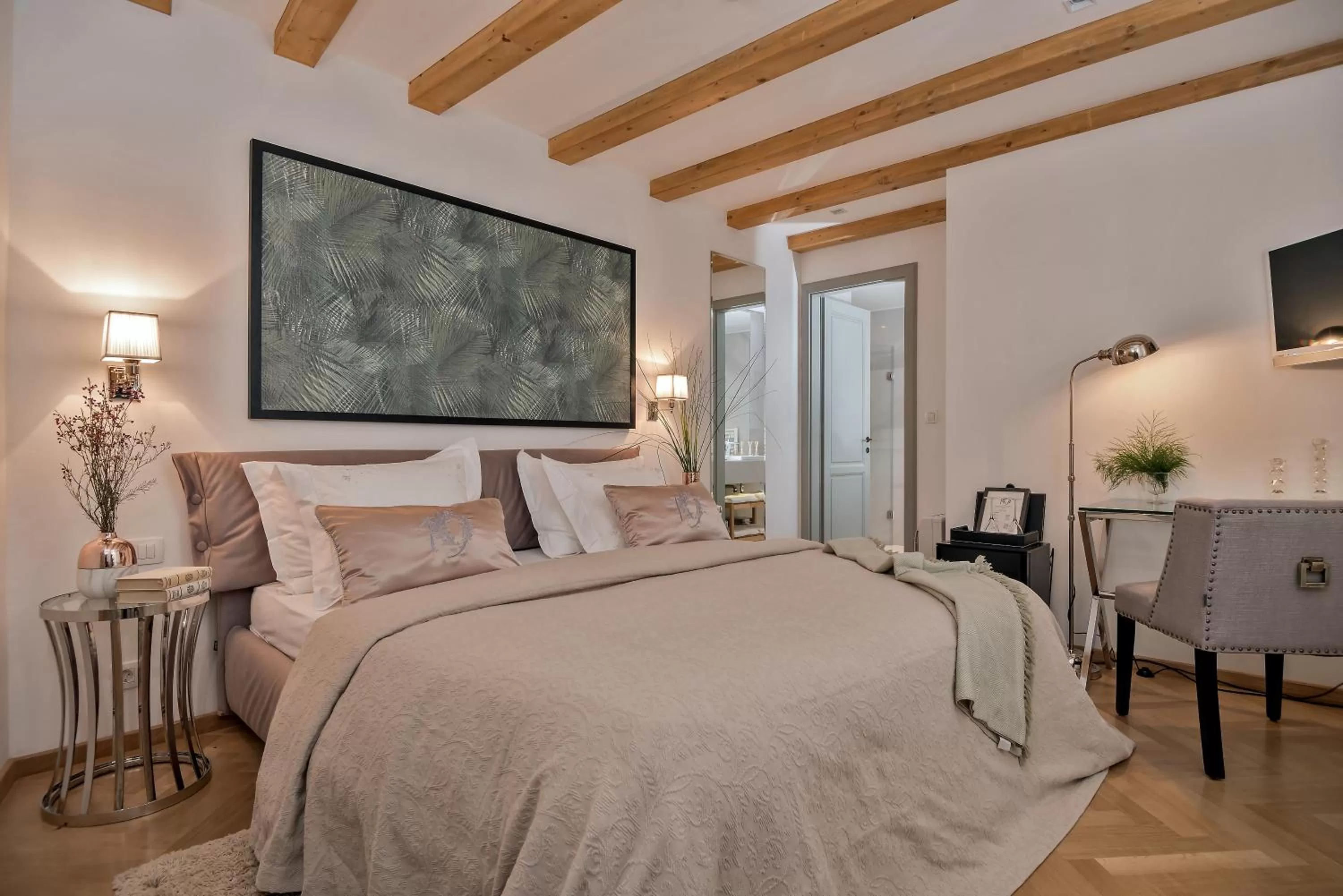 Bed in Heritage Hotel 19