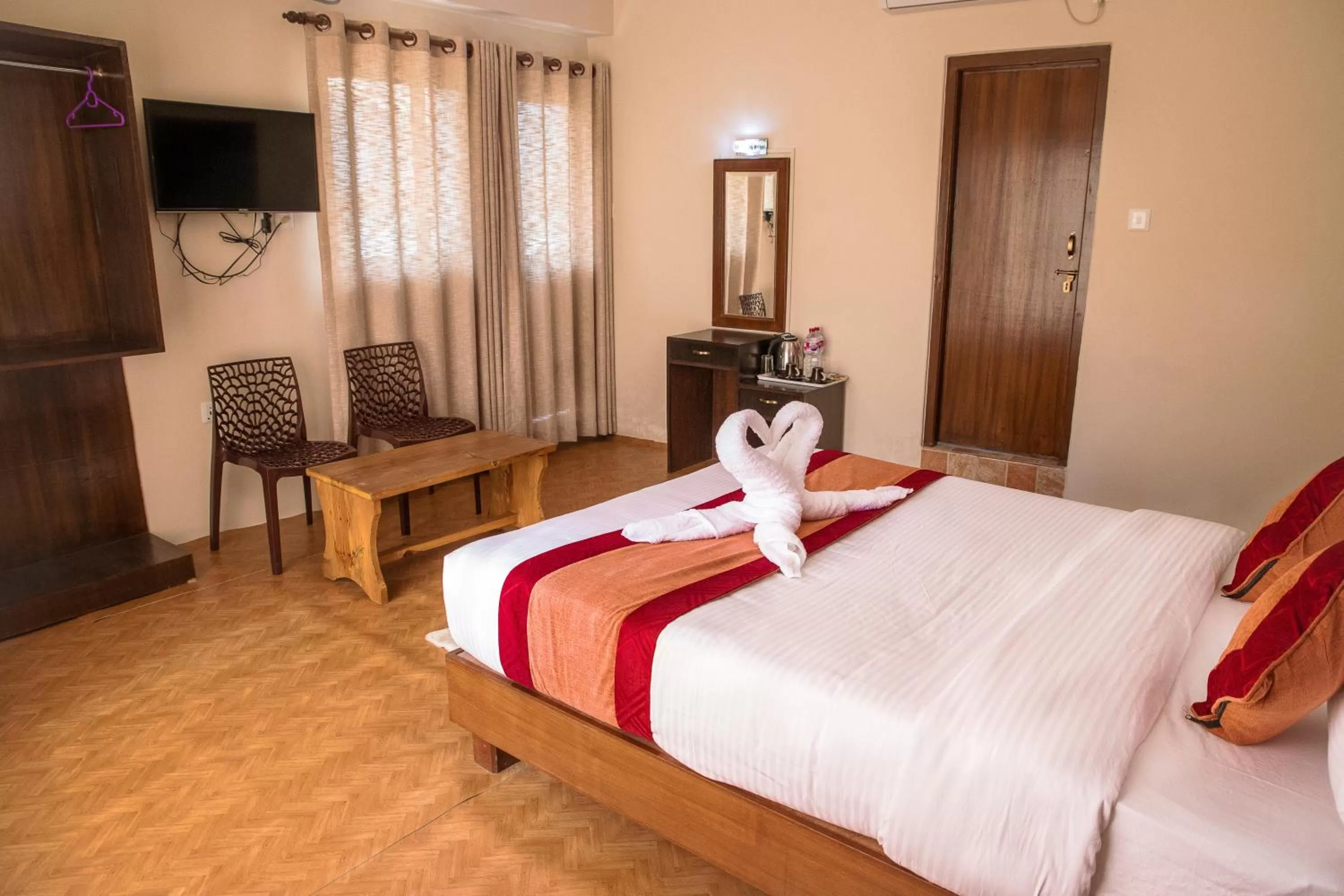 Bed in Hotel Himalayan Vacation