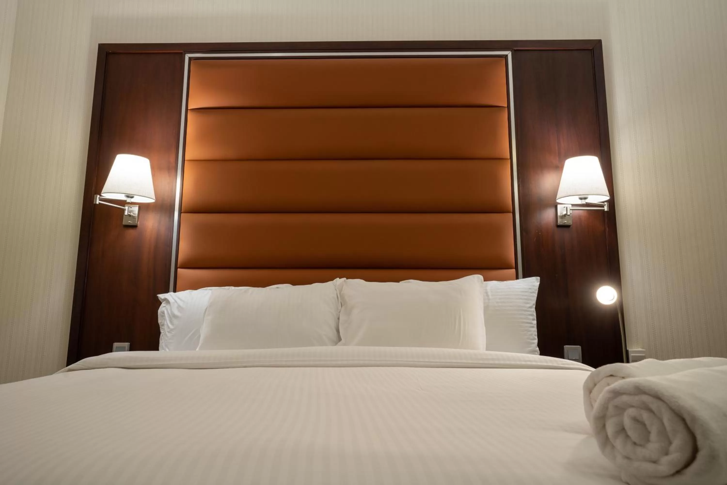 Bed in Vista City Hotel