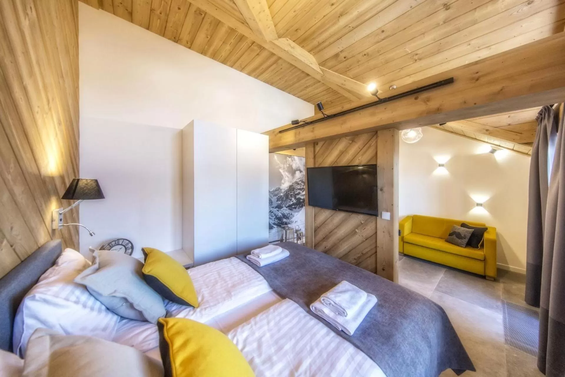 Bed in Aparthotel Giewont