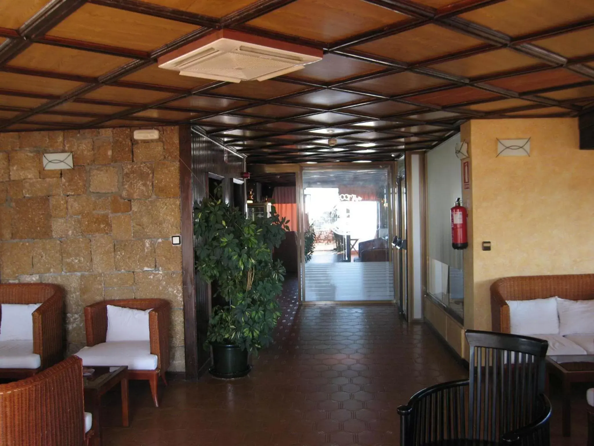 Lounge or bar in Hotel Guadalquivir