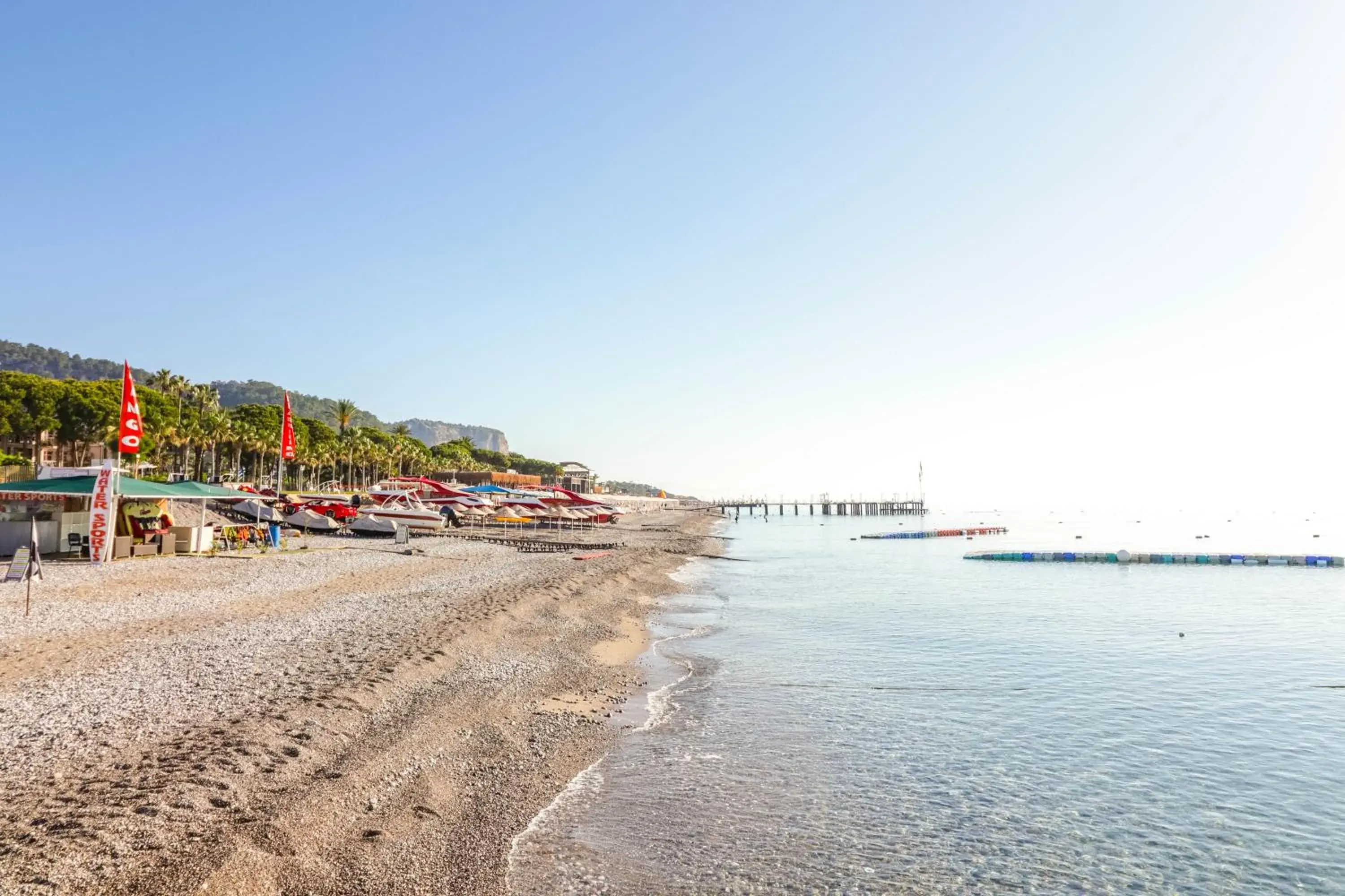 Beach in Queen's Park Le Jardin