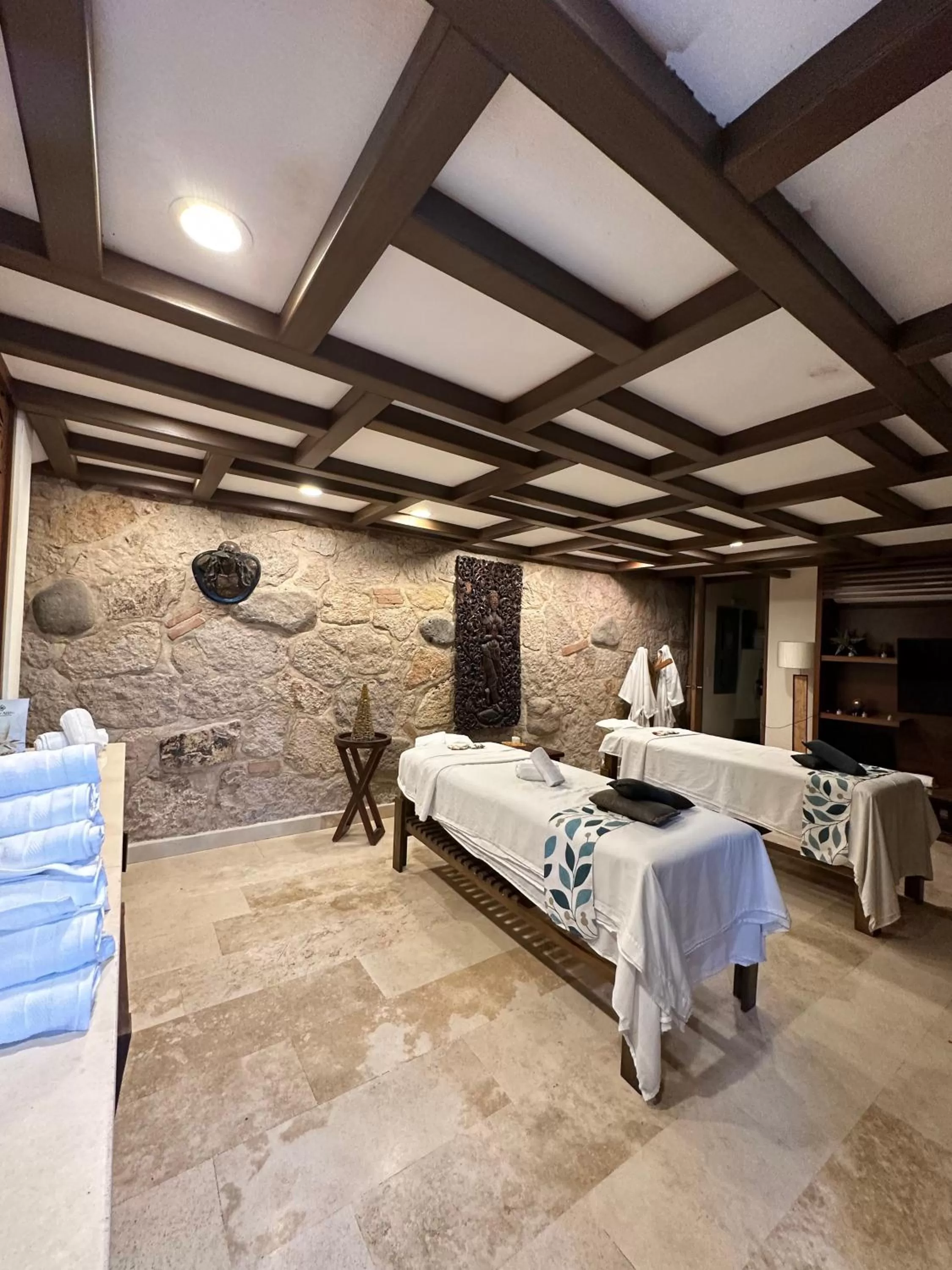 Bed in Hotel Lindo Ajijic Bed & Breakfast