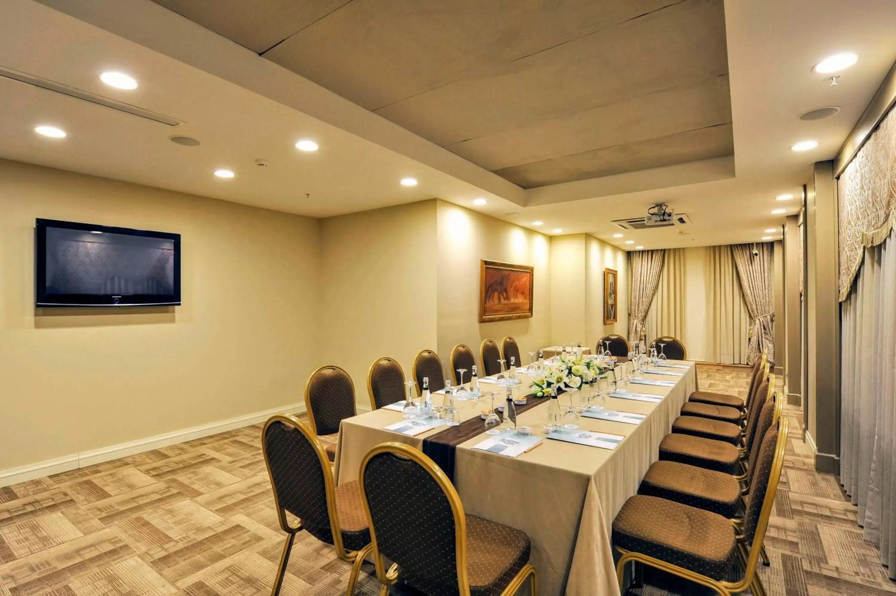 Meeting/conference room in Hotel Yasmak Sultan