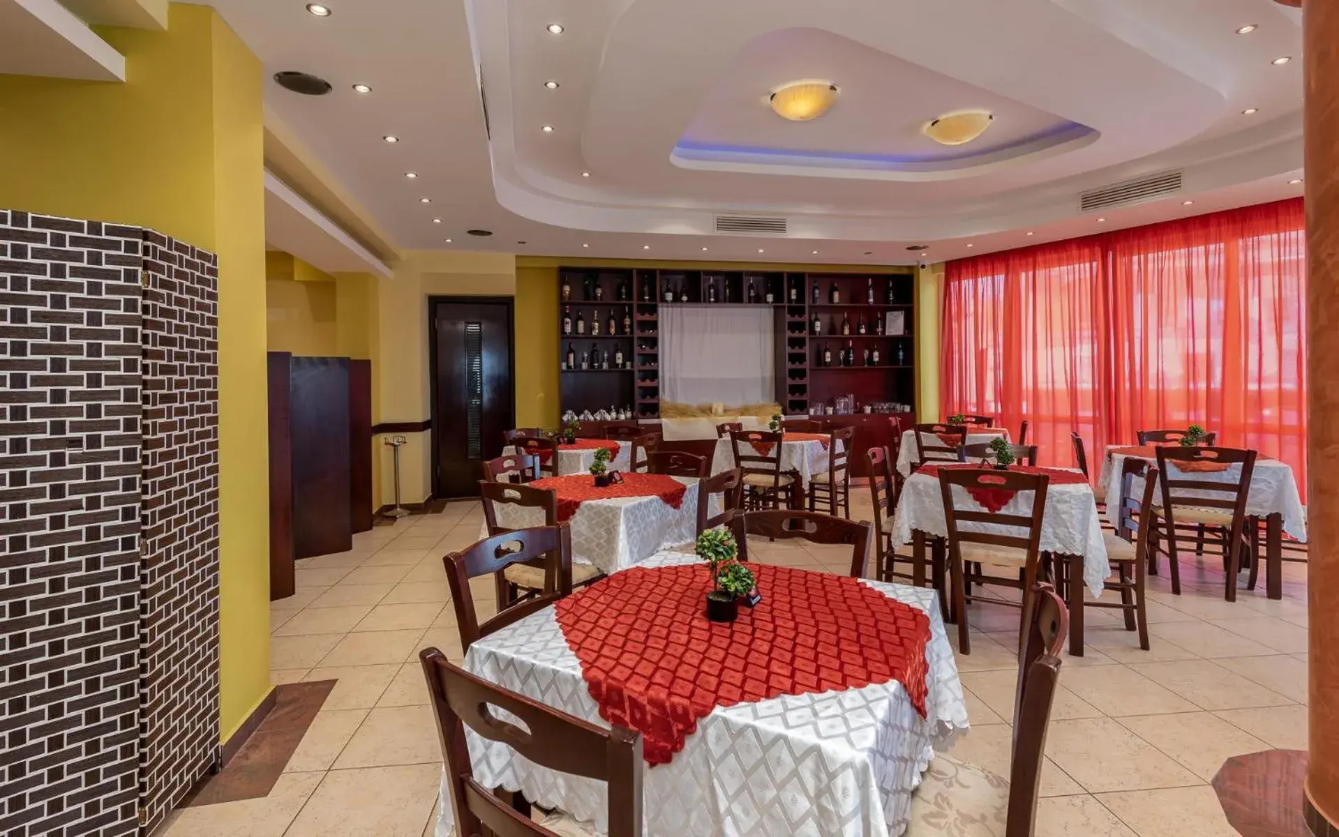 TV and multimedia, Restaurant/Places to Eat in Marine Congo Hotel