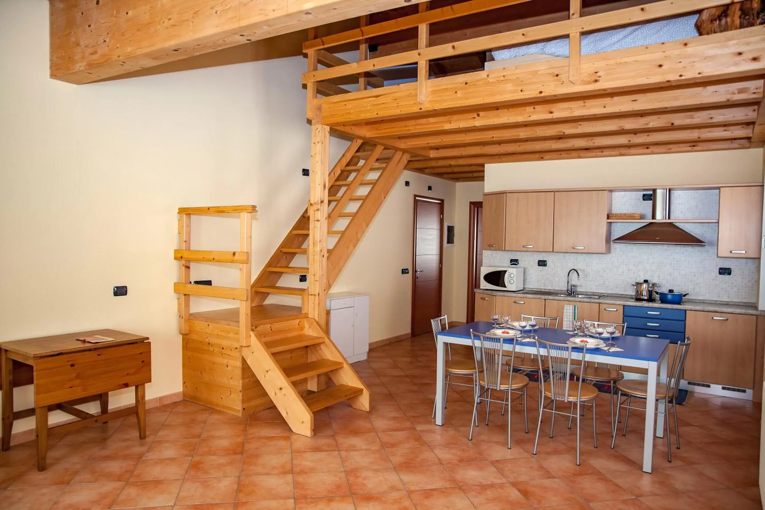 Kitchen or kitchenette, Dining Area in Hotel Garni Le Corti