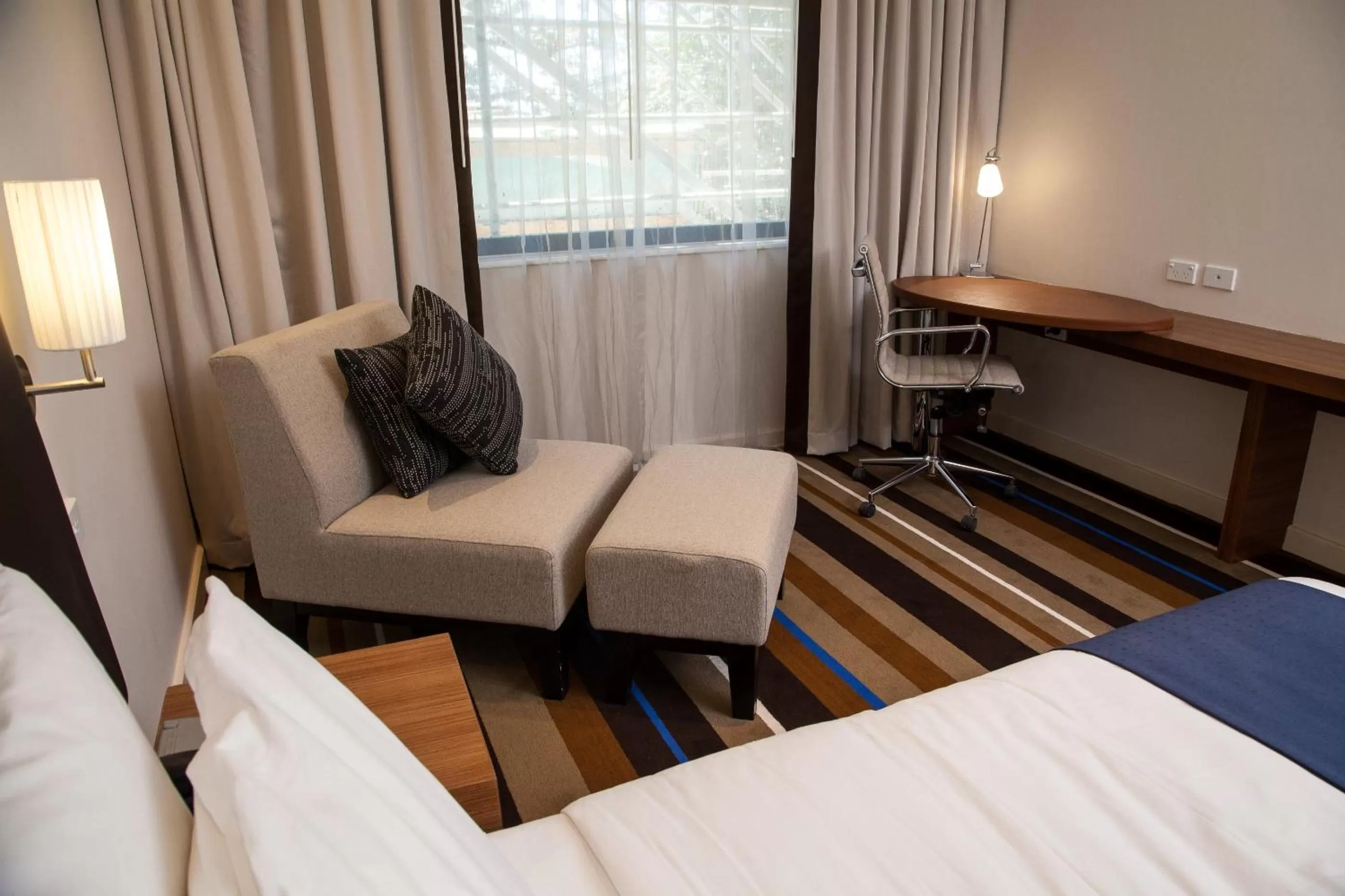 Bedroom in Holiday Inn Express Port Moresby by IHG