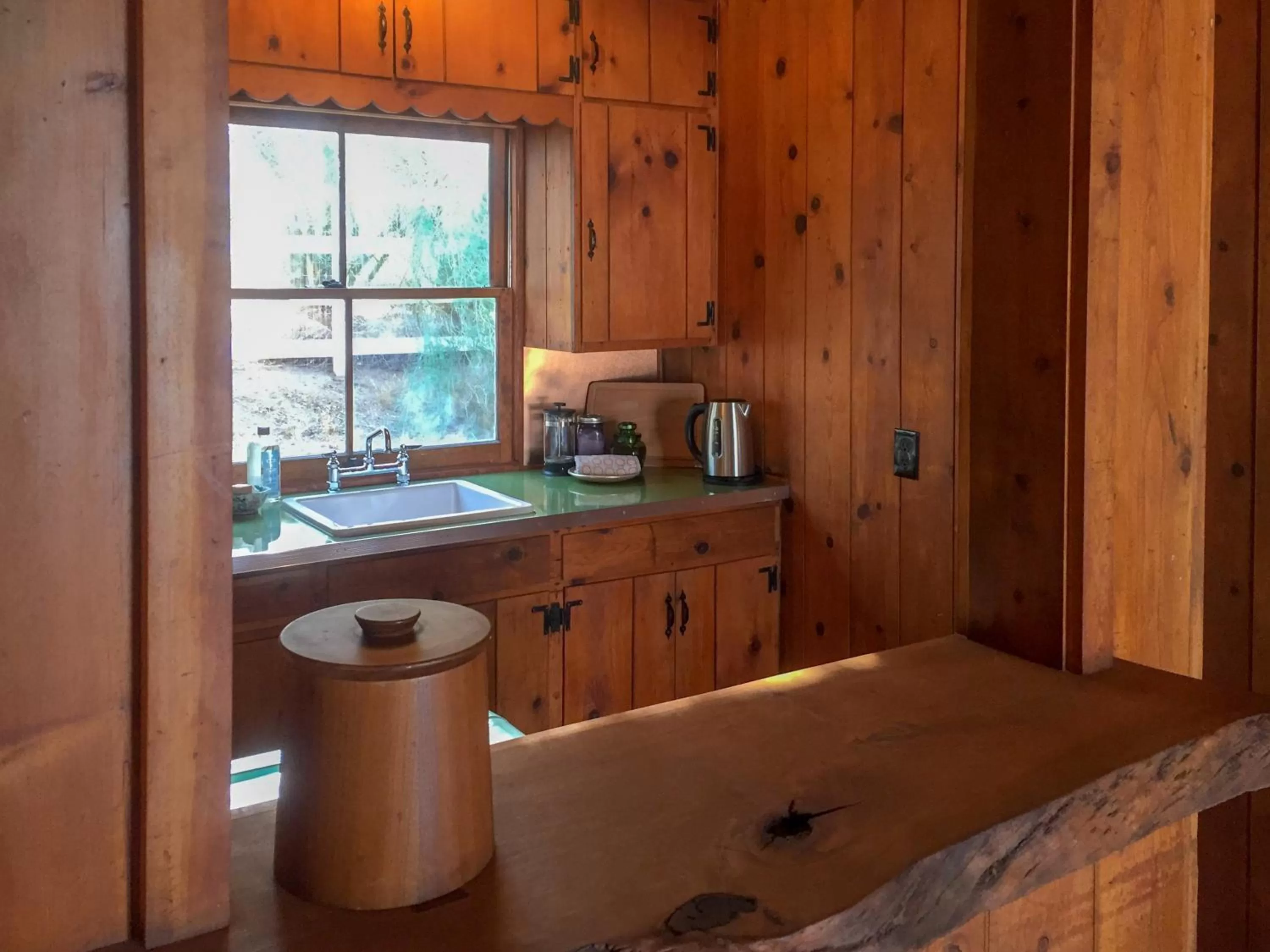 Kitchen/Kitchenette in Joshua Tree Ranch House