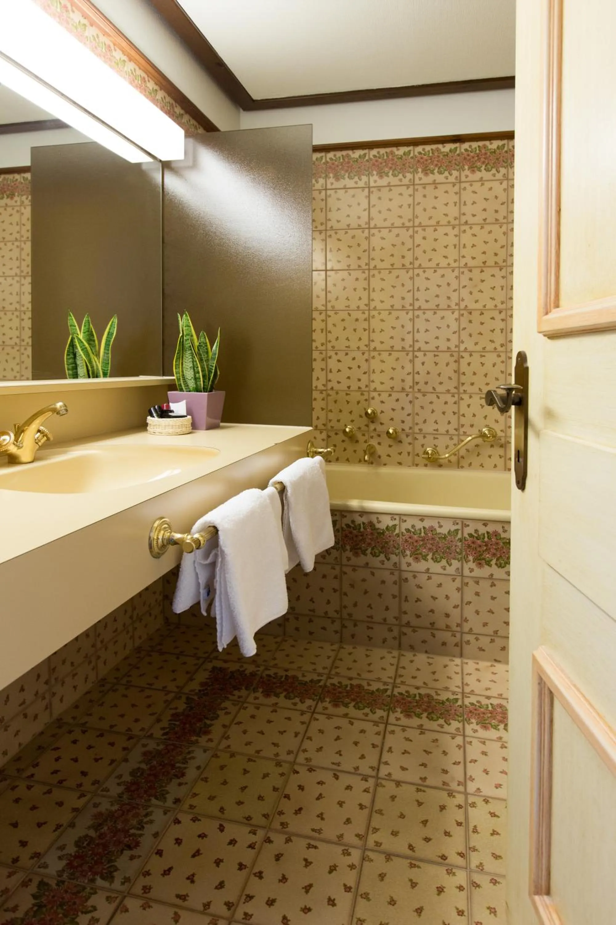 Bathroom in Schlosshotel Dörflinger