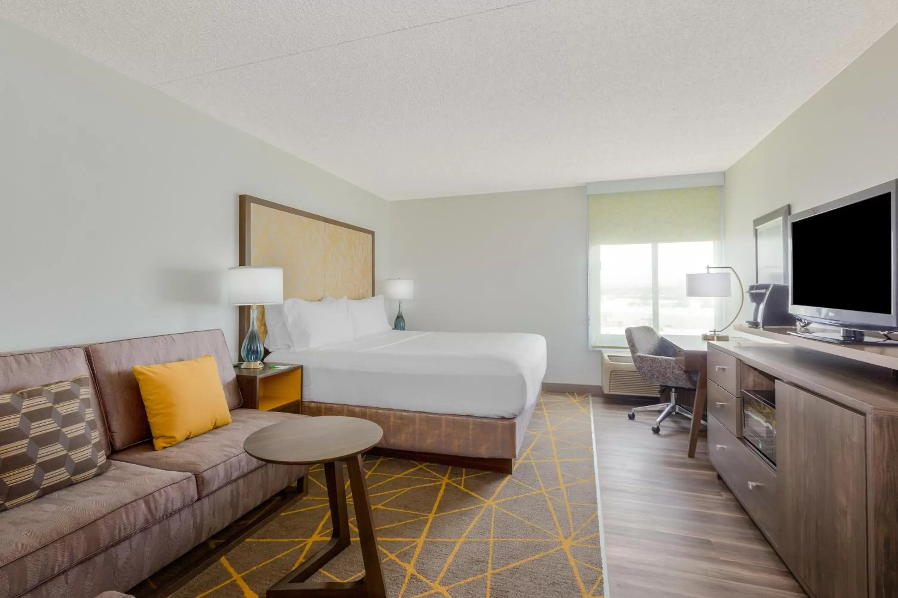 Photo of the whole room, TV/Entertainment Center in Holiday Inn La Mirada near Anaheim, an IHG Hotel