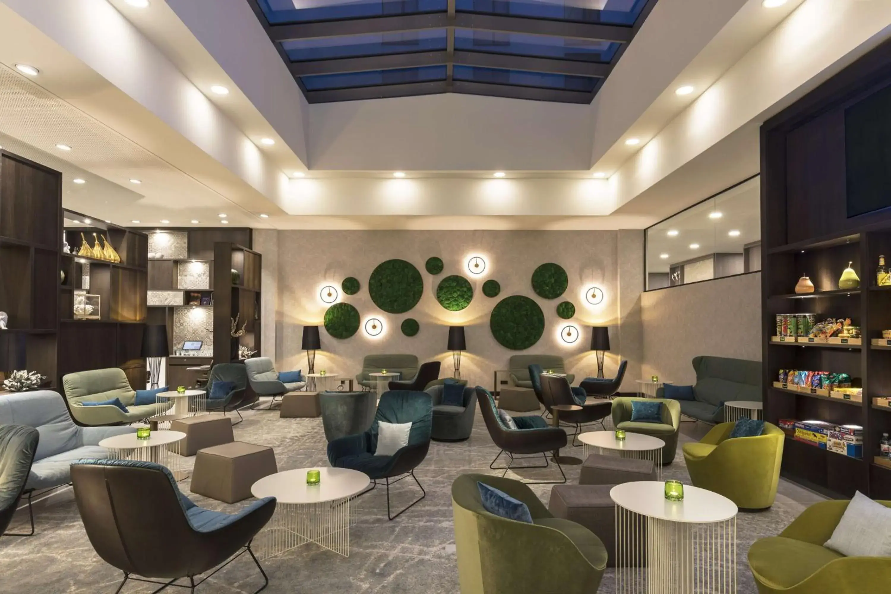 Lobby or reception, Lounge/Bar in Hyatt Place Frankfurt Airport