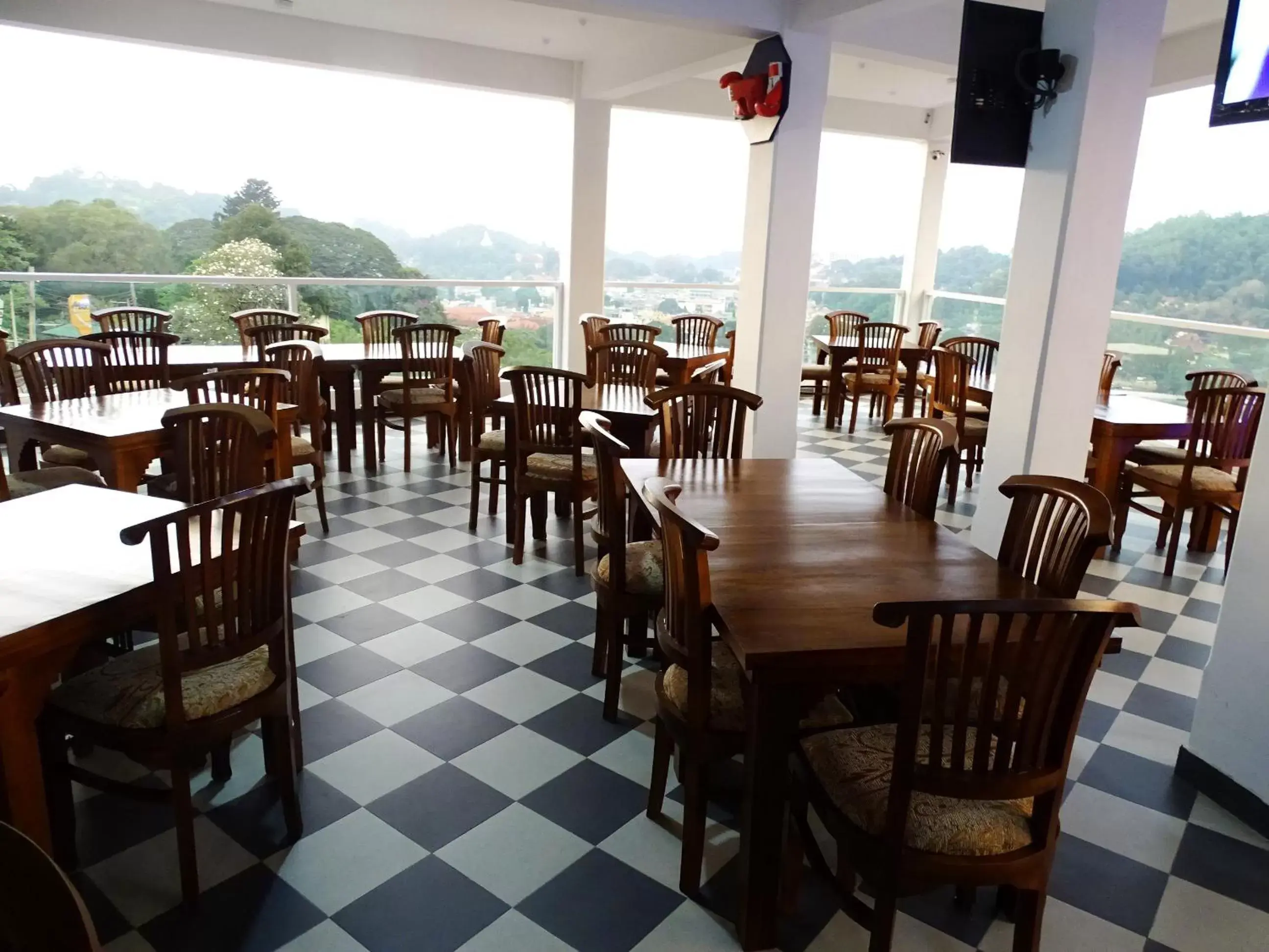 Restaurant/Places to Eat in Kandy Supreme Hotel