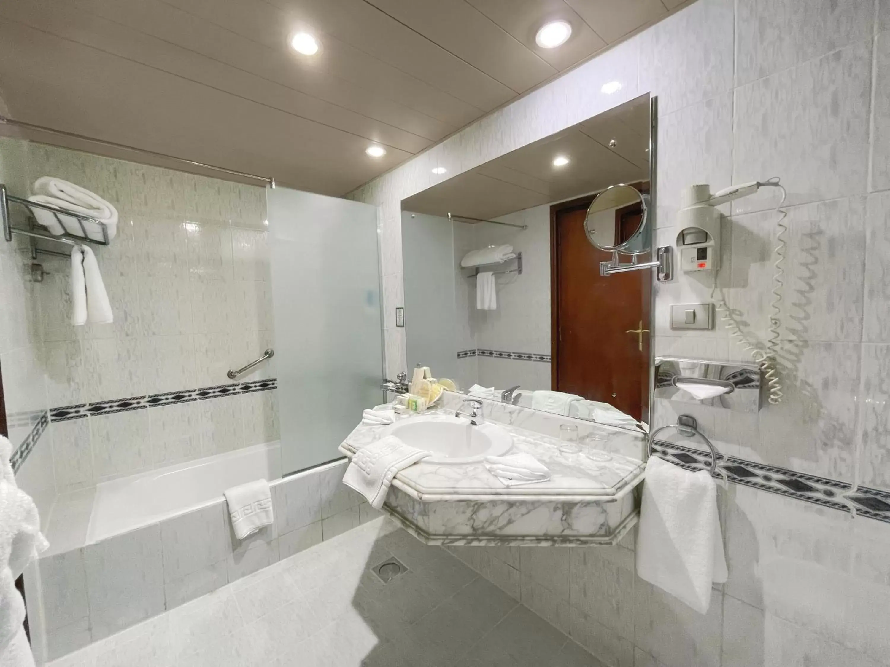 Bathroom in Grand Oasis Resort