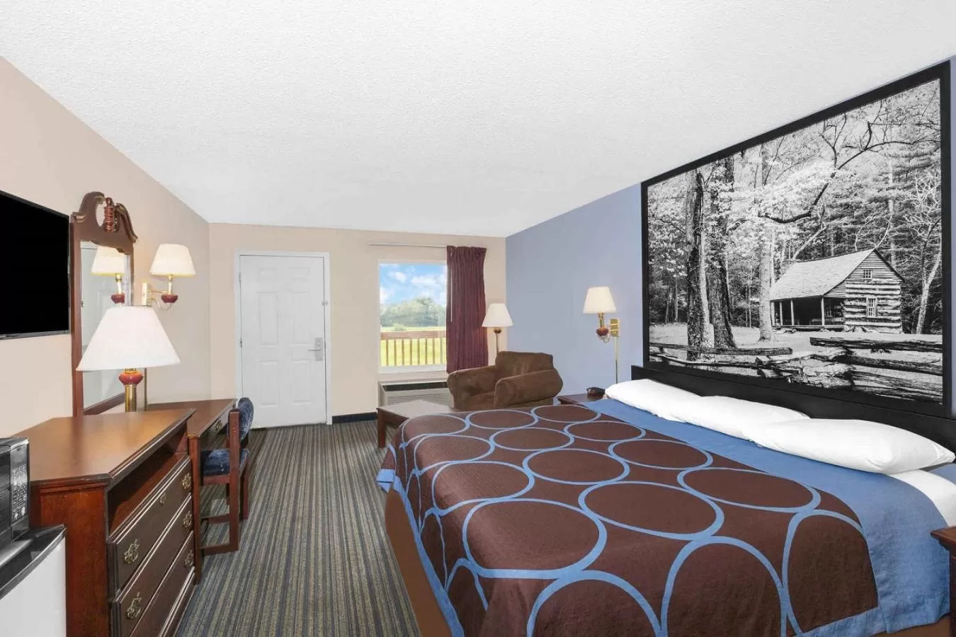 Bedroom, Bed in Super 8 by Wyndham Whiteville