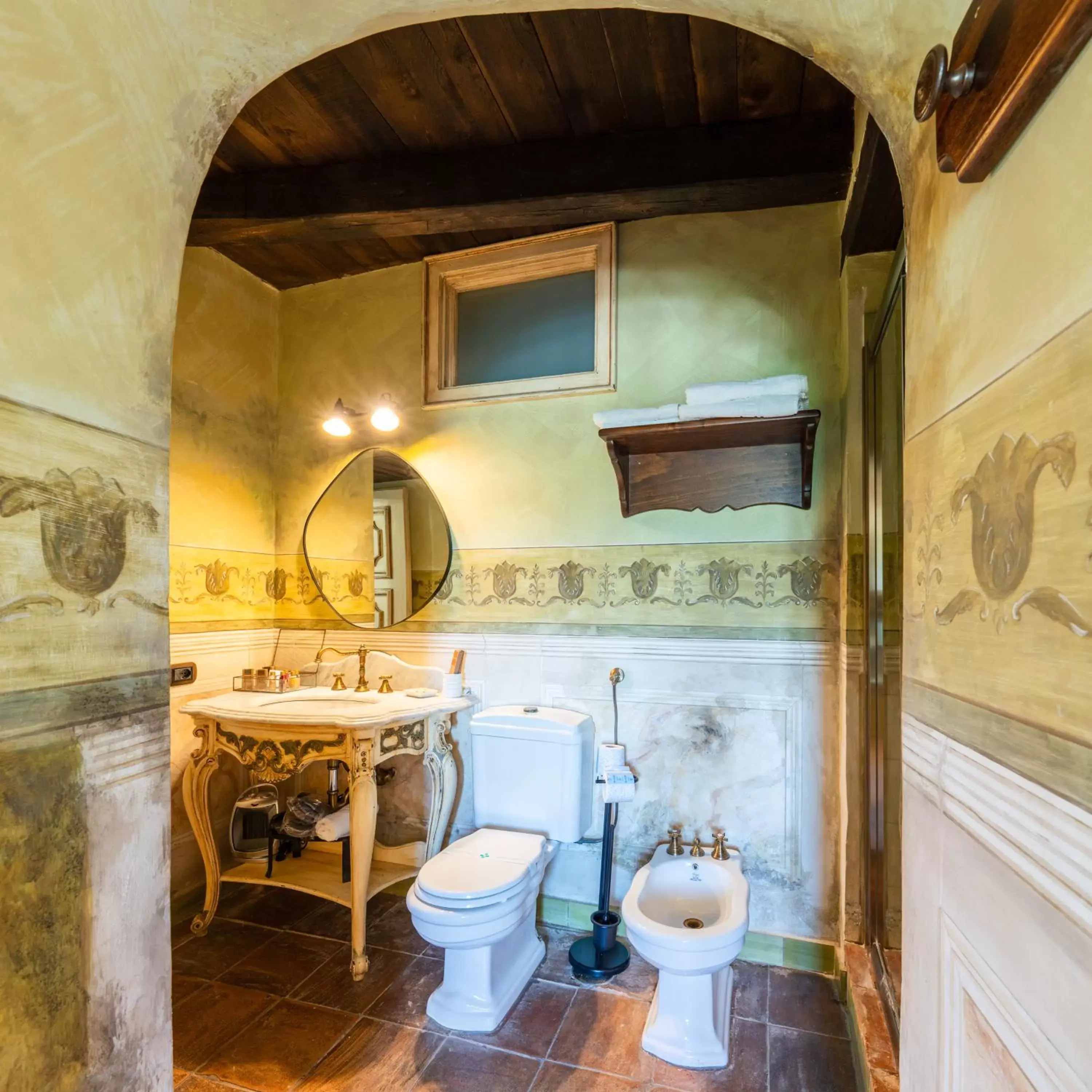 Bathroom in Castello di Limatola