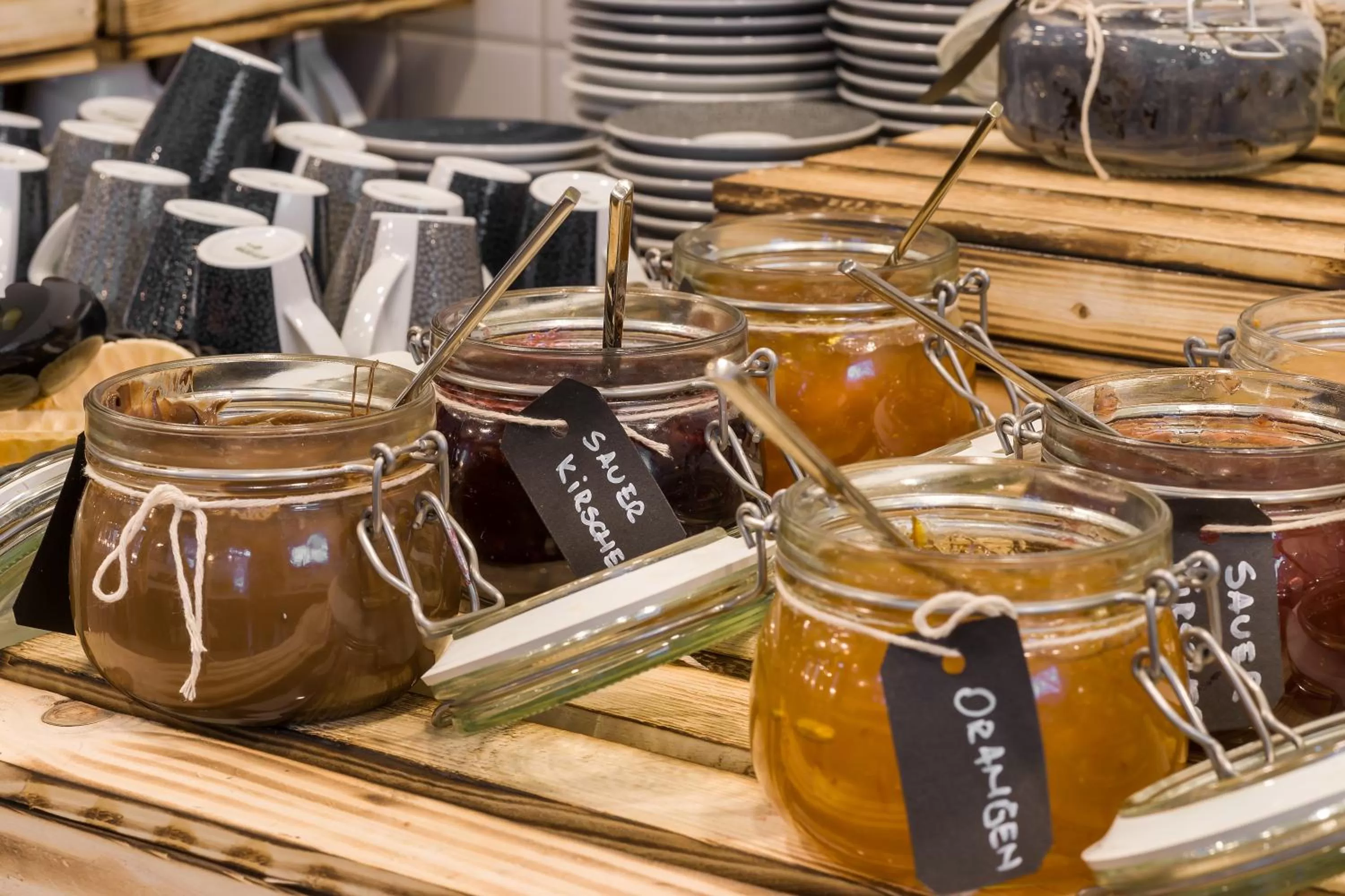 Coffee/tea facilities in Holiday Inn - the niu, Fury Aschheim Messe by IHG