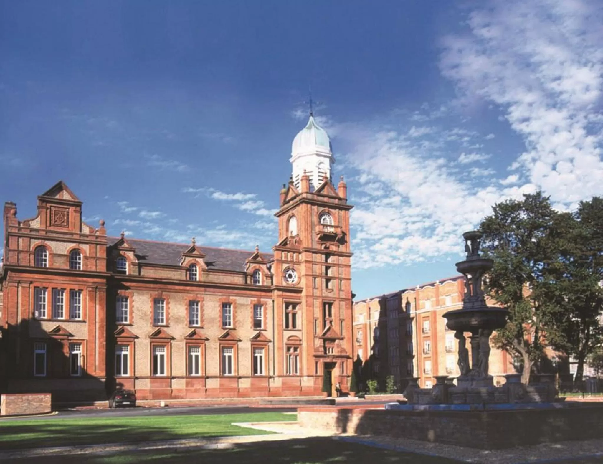 Facade/entrance in Clayton Hotel Ballsbridge