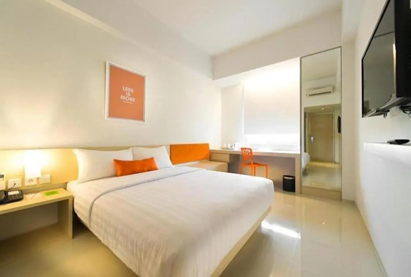 Photo of the whole room, Bed in Zuri Express Lippo Cikarang Hotel