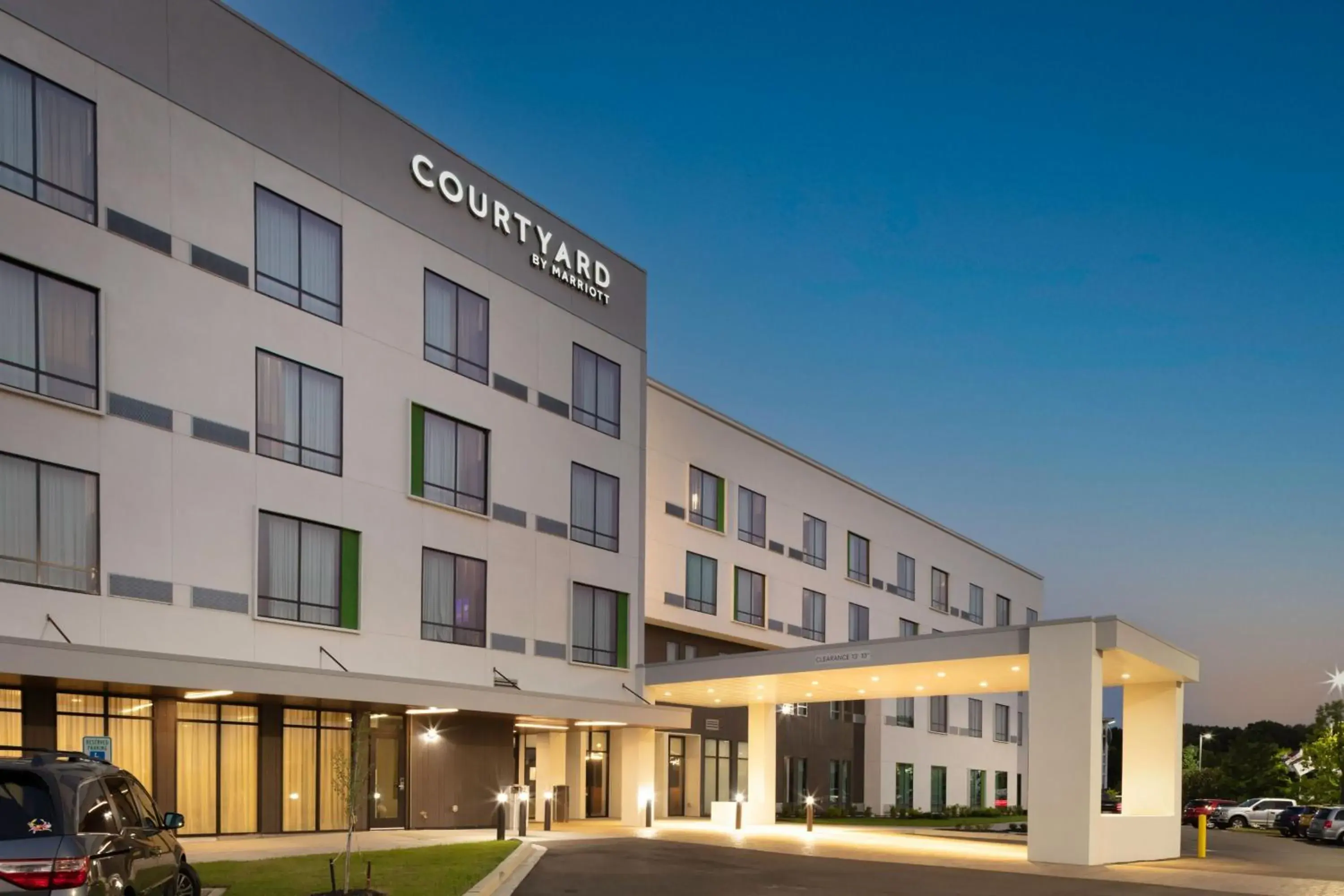 Property Building in Courtyard by Marriott Memphis East/Galleria