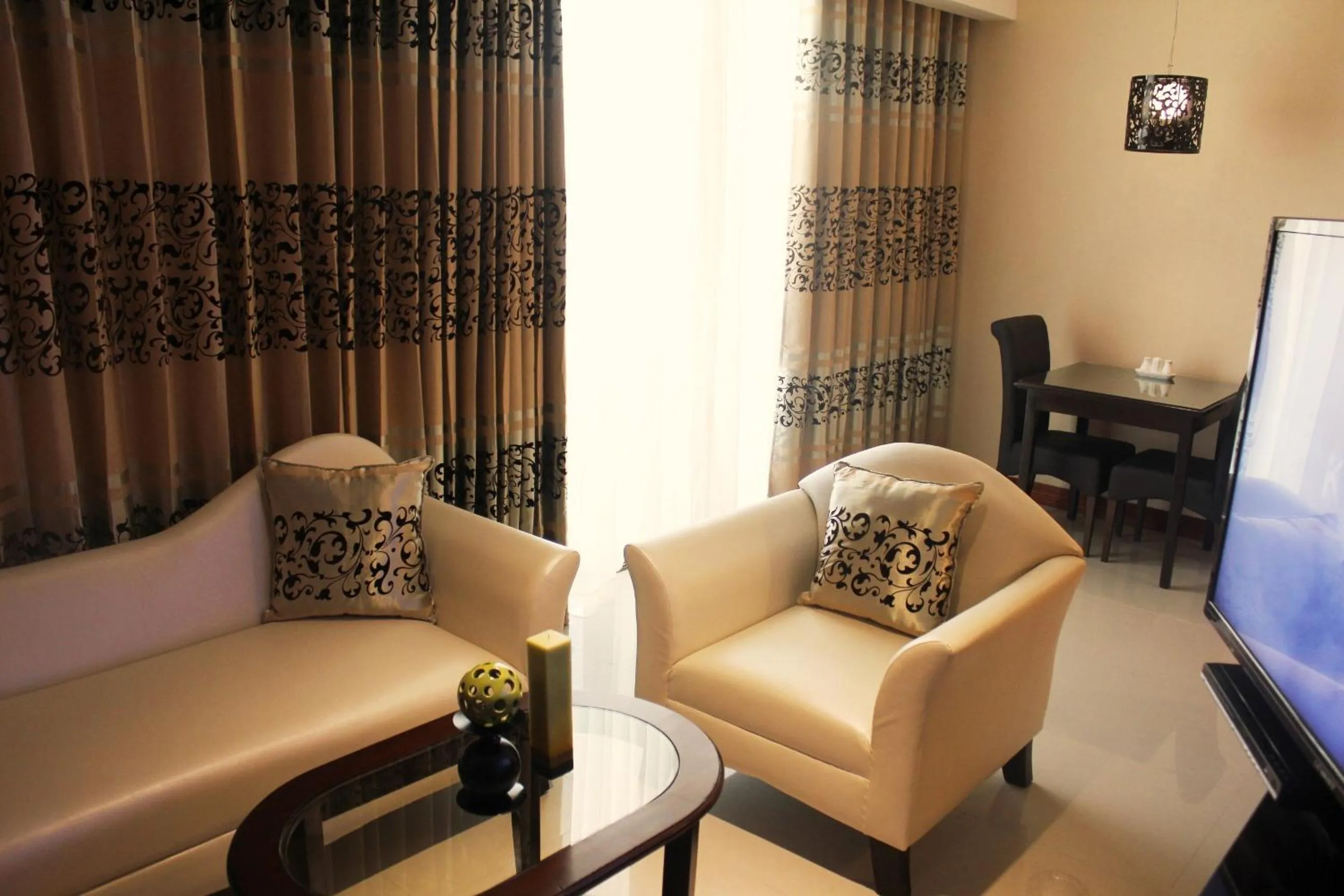 Living room in Central Park Tower Resort