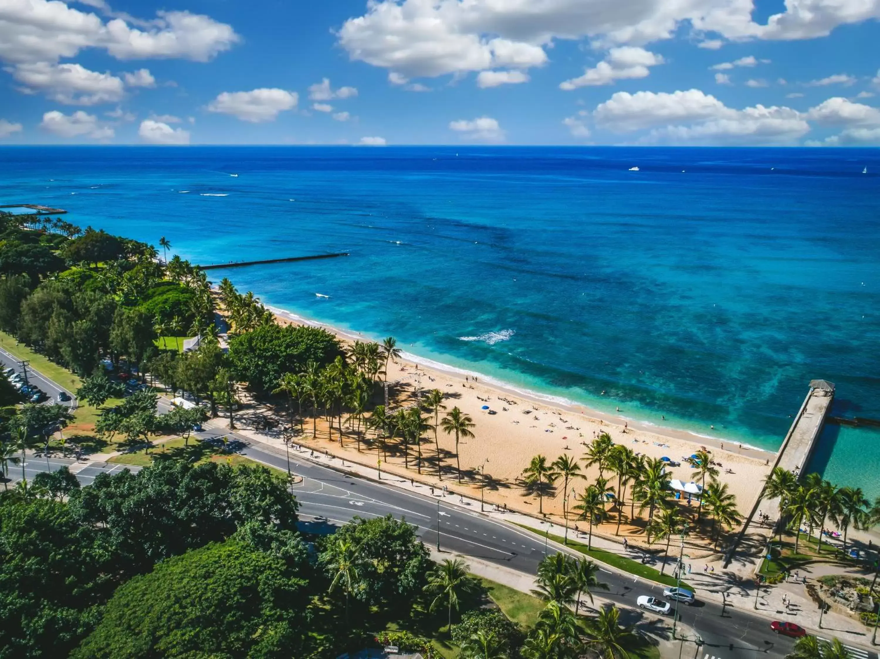 Beach, Bird's-eye View in Queen Kapiolani Hotel